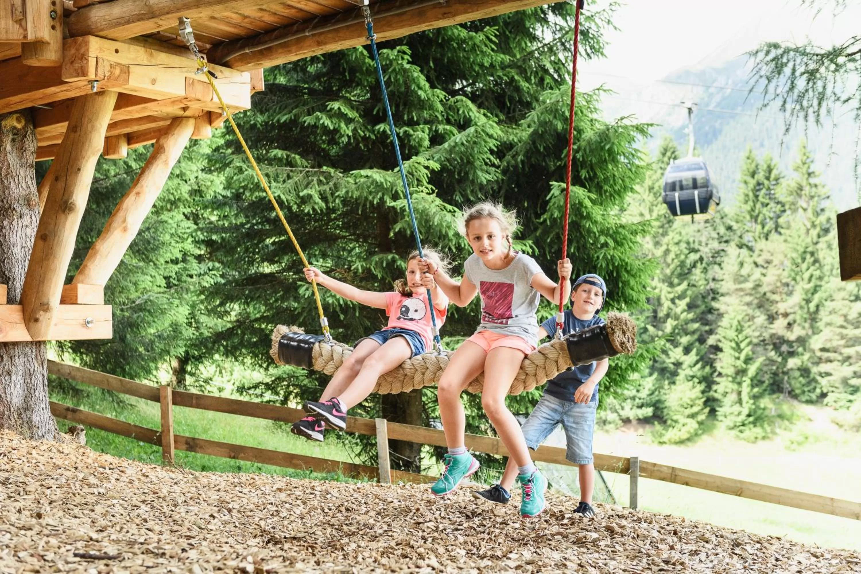 children in Sporthotel Cristall