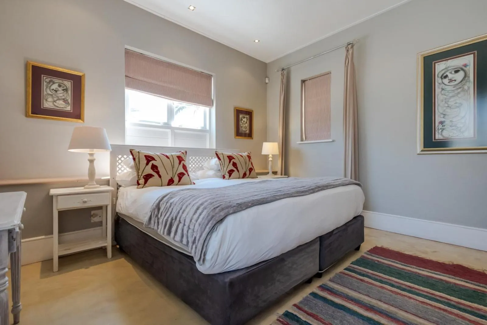 Bed in Blue Bay Lodge