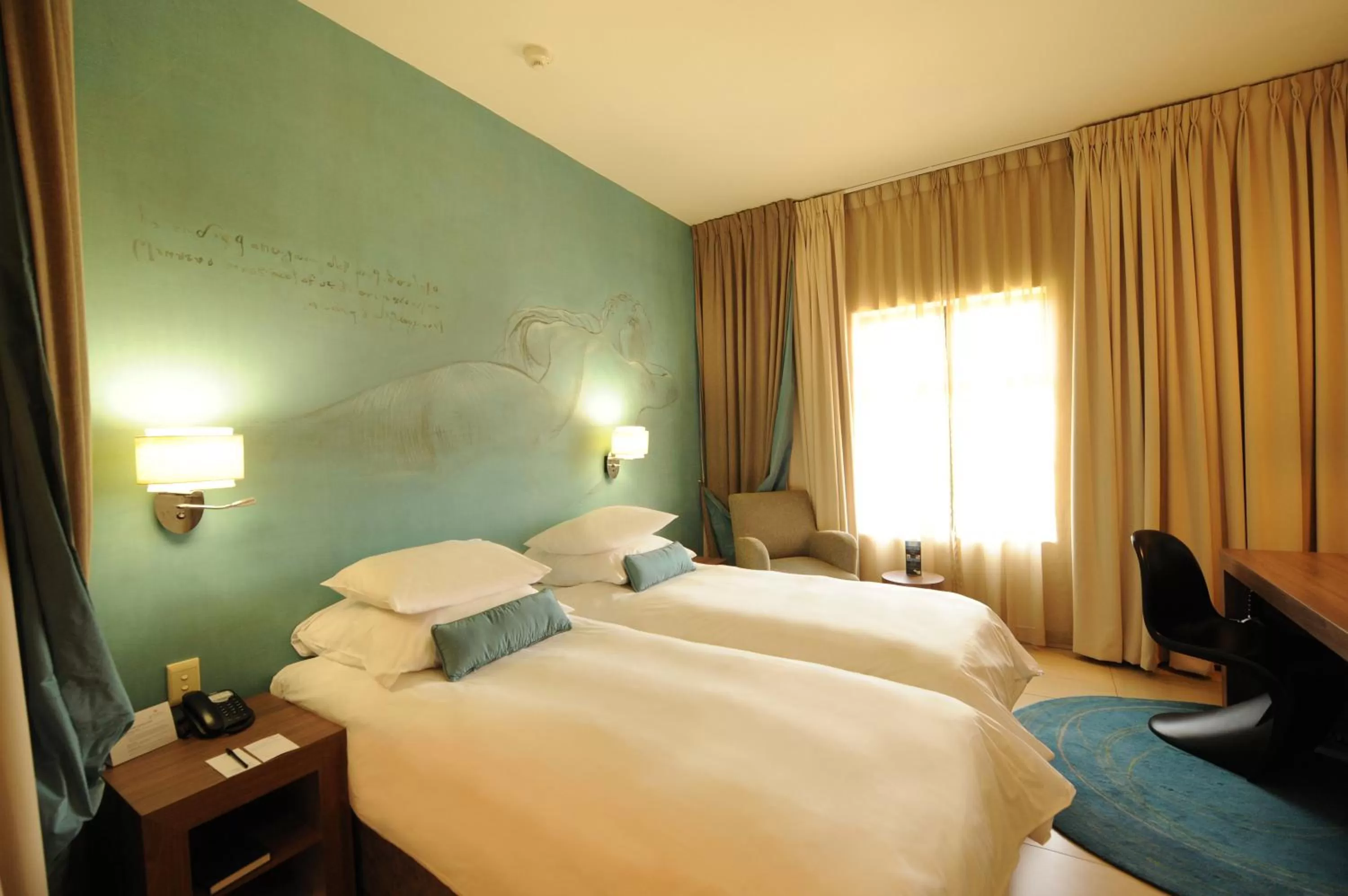 Bed in Metcourt at Emperors Palace