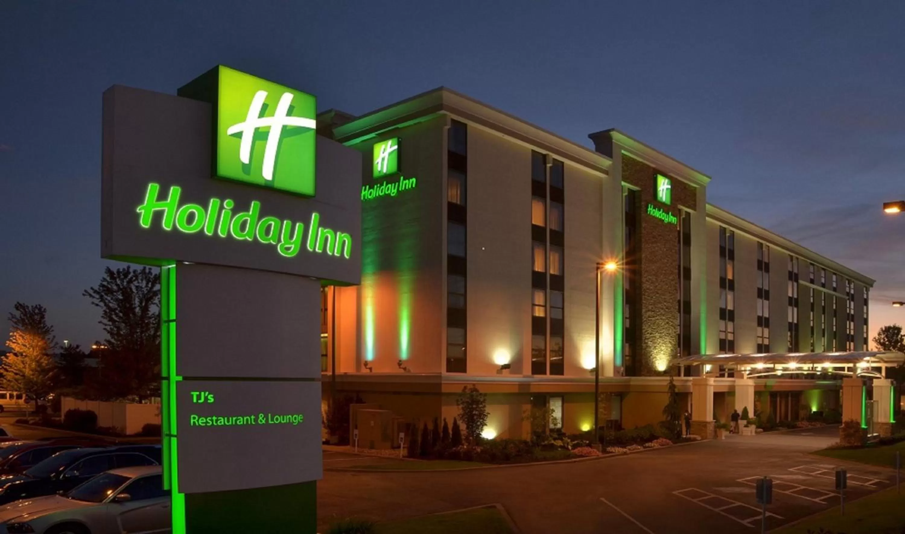 Double Room with Two Double Beds - Disability Access/Non-Smoking in Holiday Inn Youngstown-South - Boardman, an IHG Hotel
