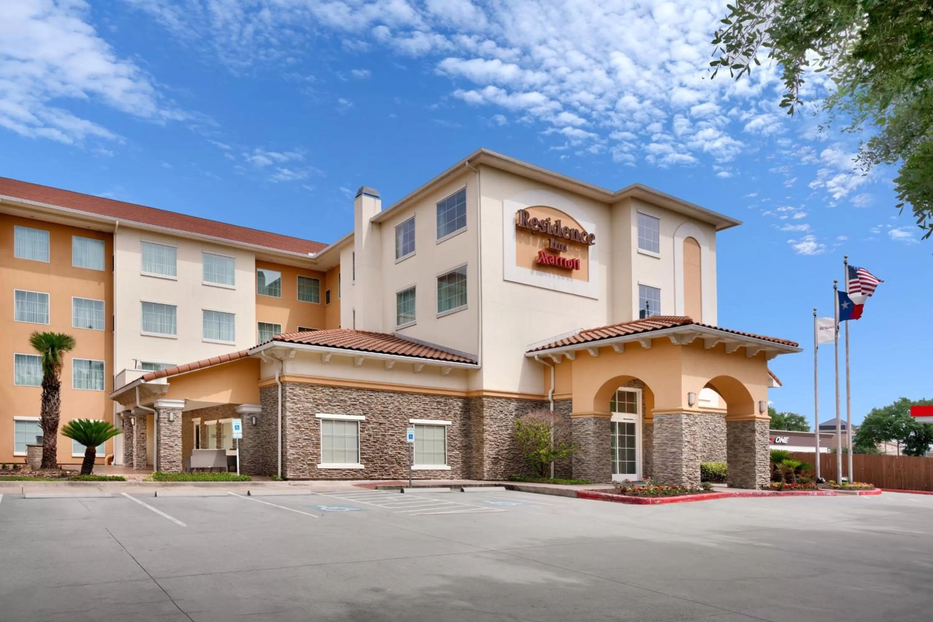 Property building in Residence Inn by Marriott Houston I-10 West/Park Row