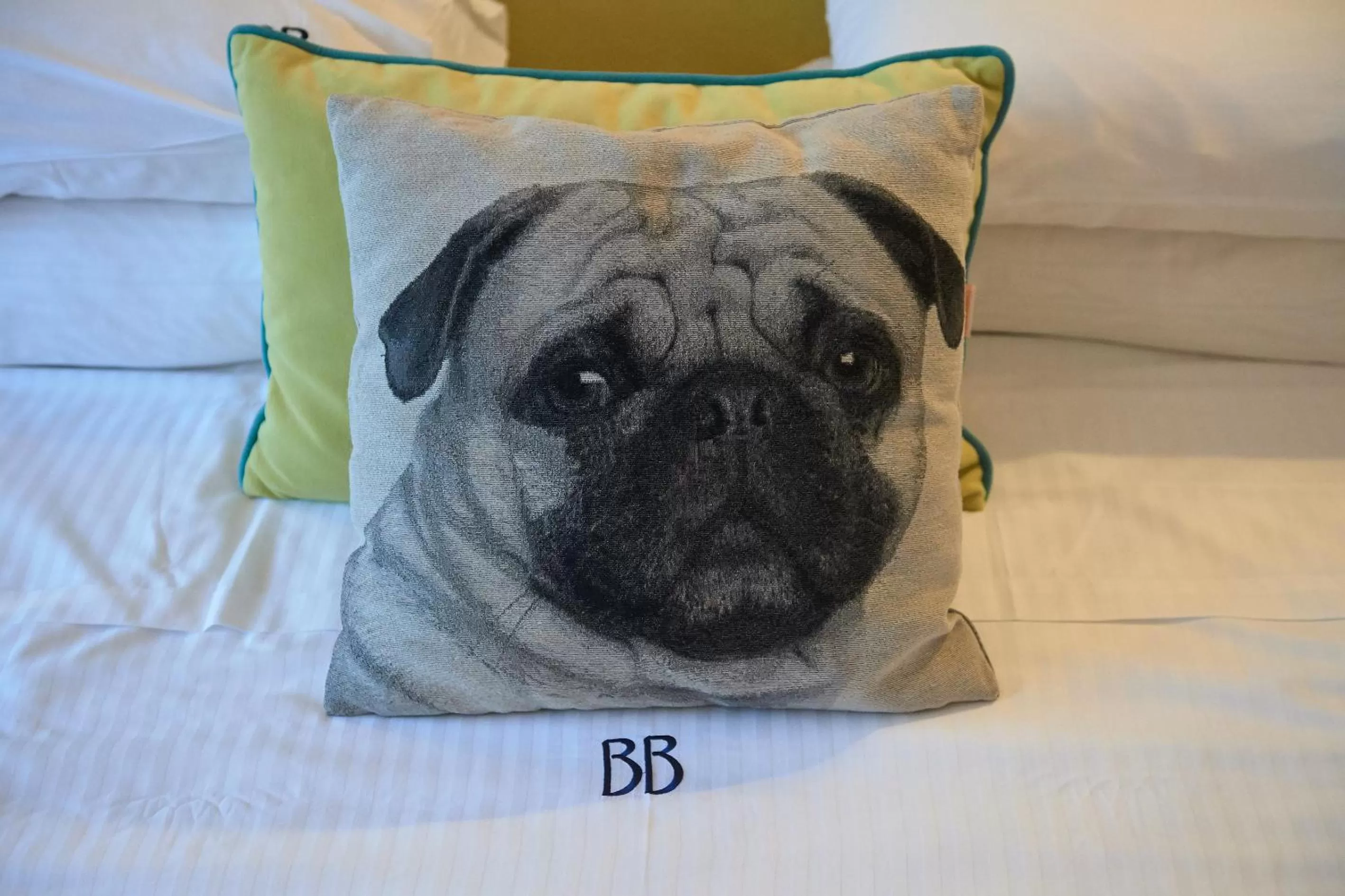 Bed in Blue Bottle Boutique Hotel