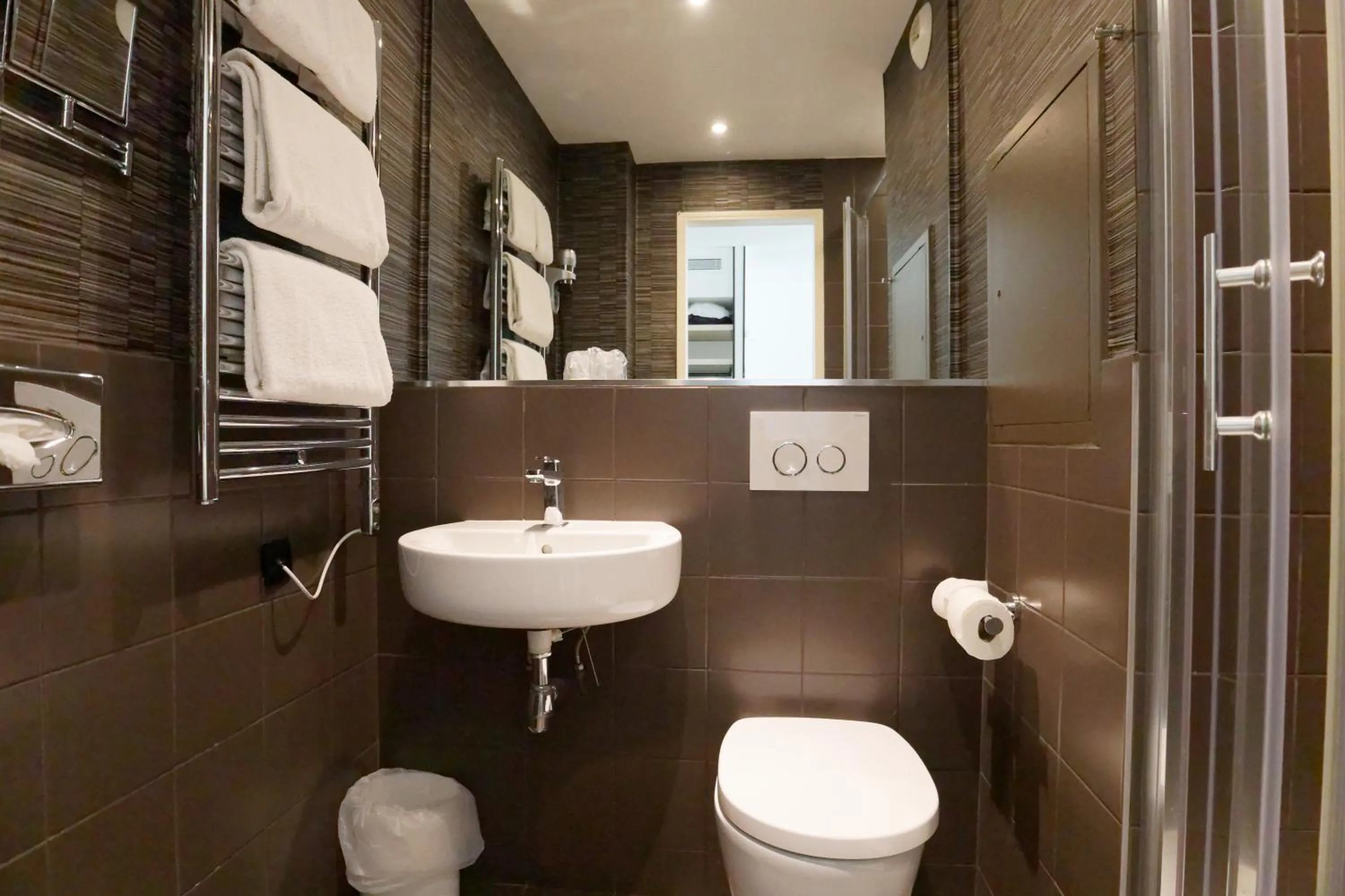 Bathroom in Appia La Fayette