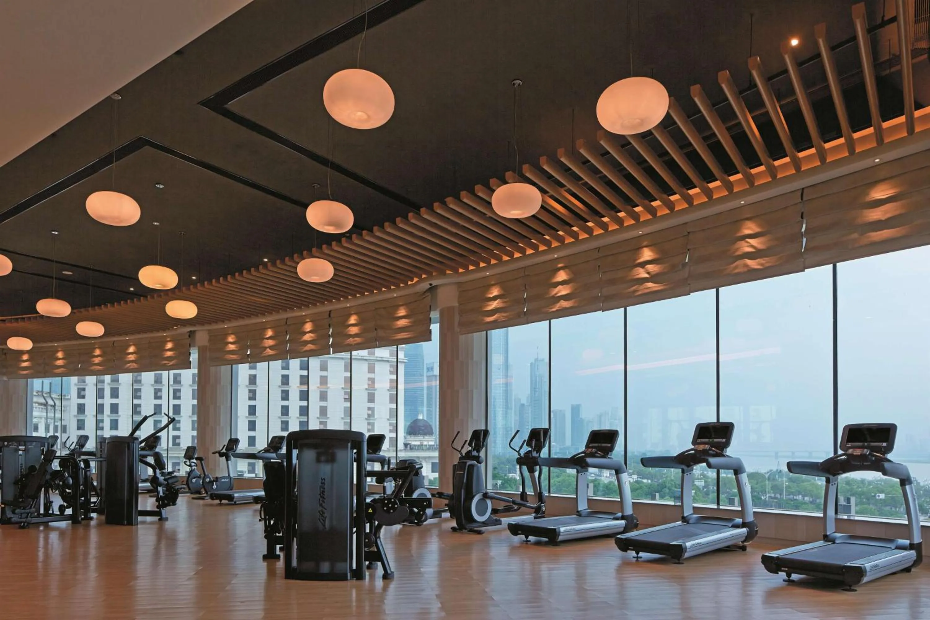Fitness centre/facilities in Shangri-La Nanchang丨All room offer river views Just one stop from the Pavilion of Prince Teng