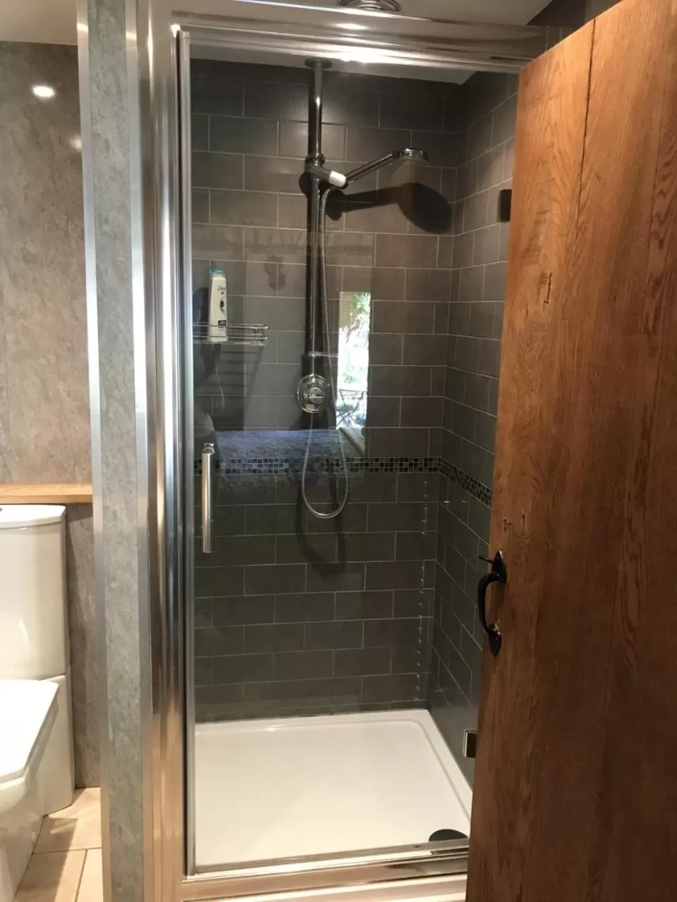 Bathroom in The Chequers Inn