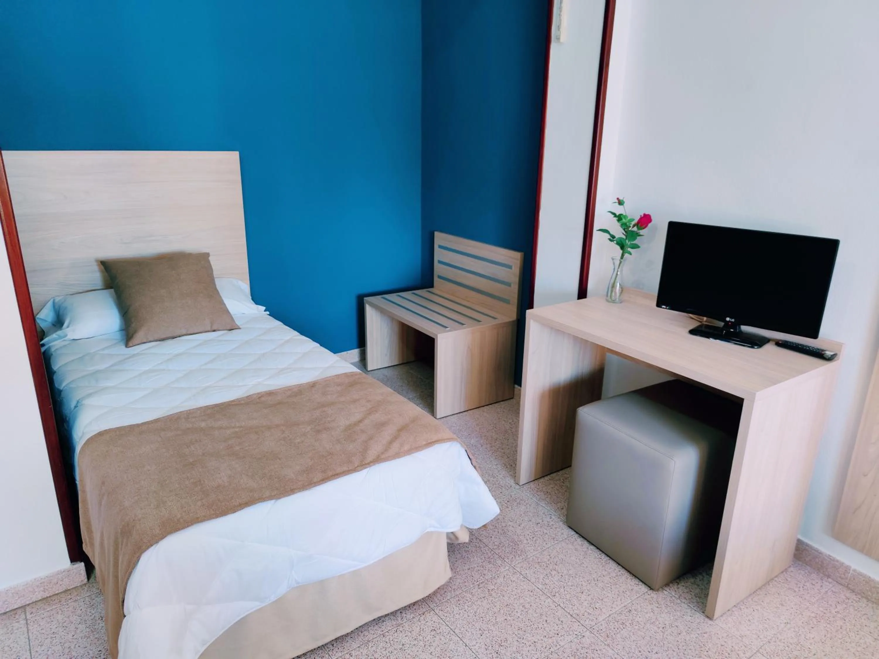 Bed in Hotel Catalán Puerto Real