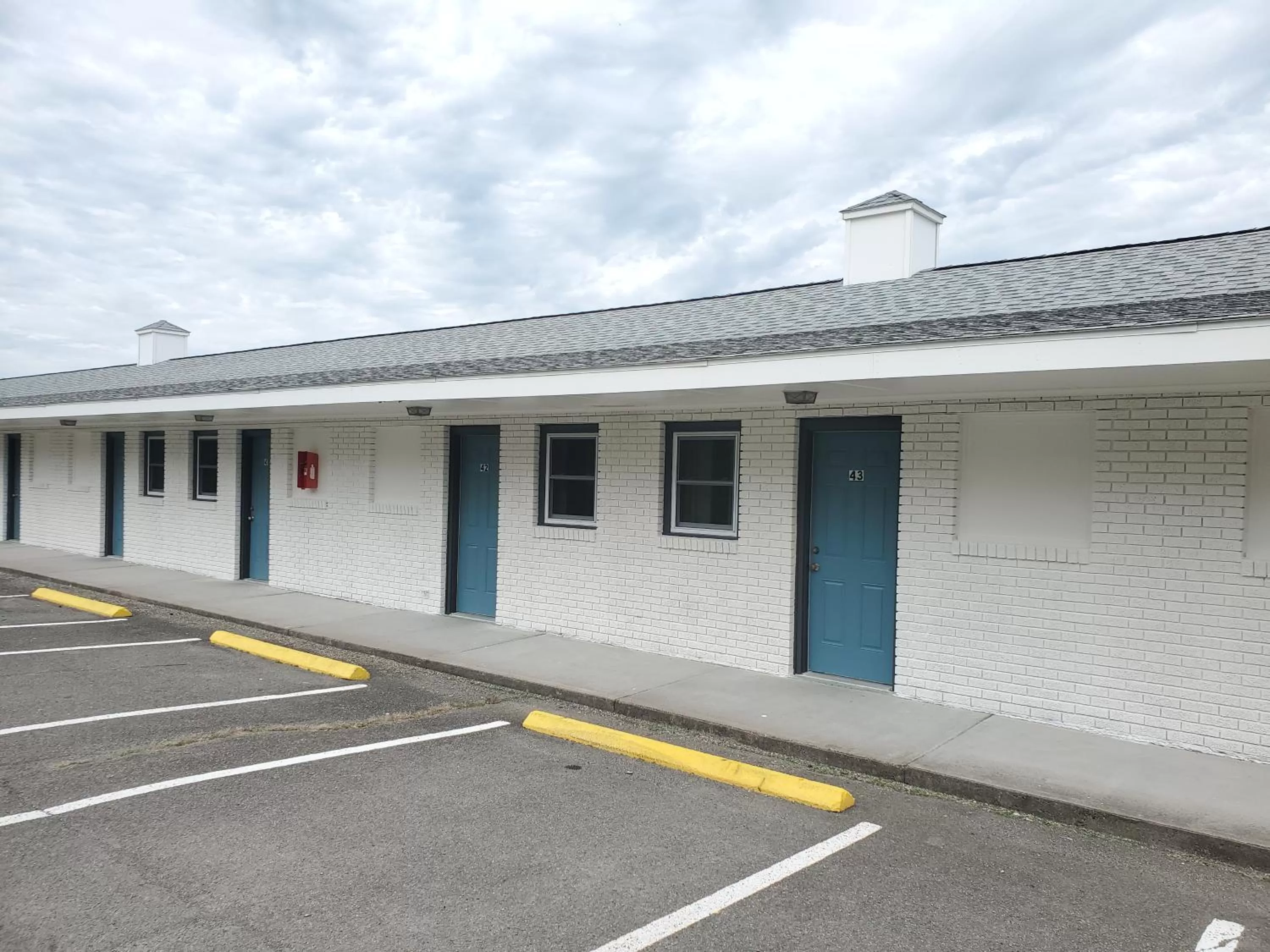 Property building in The Hotel Laurel at Seneca