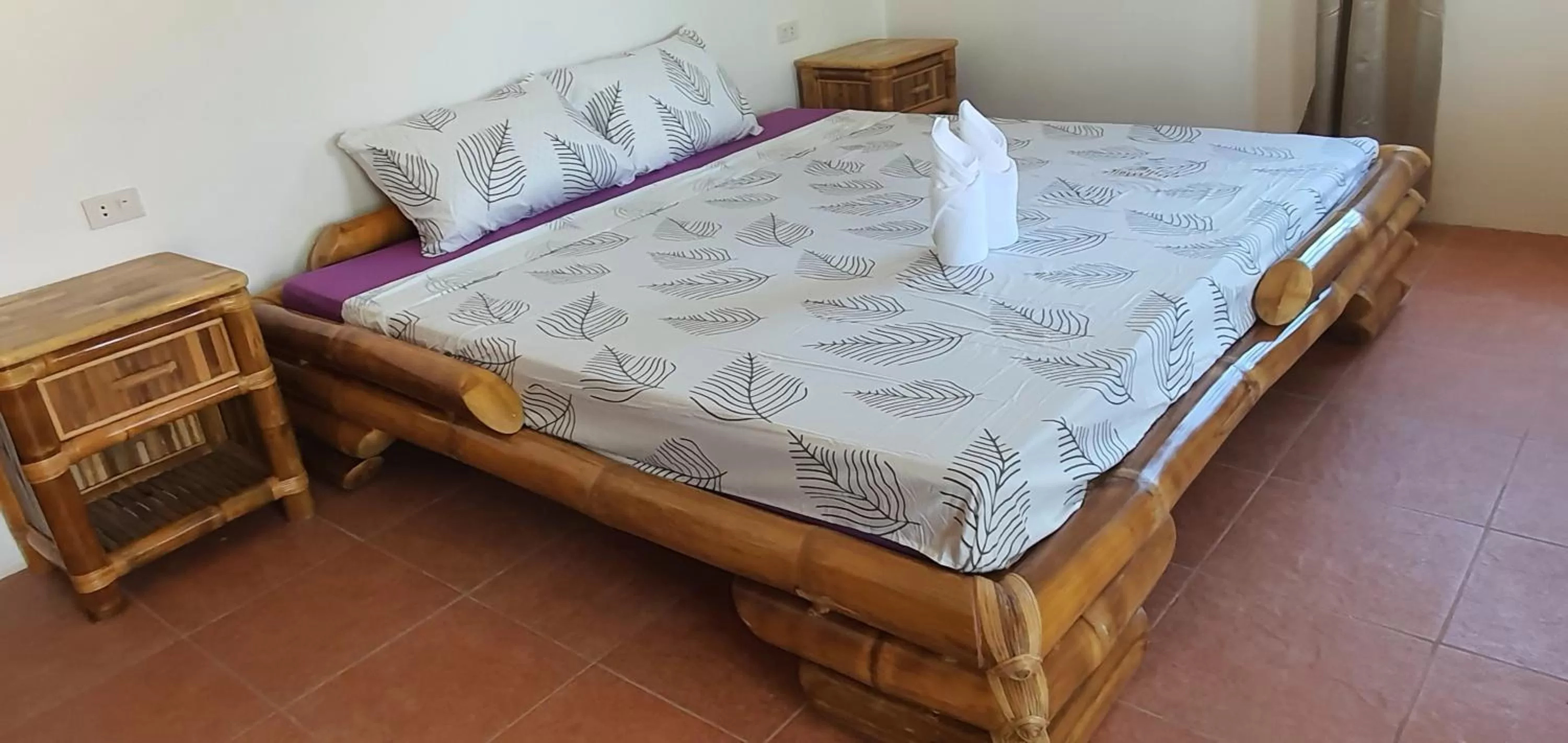 Bed in Tauig Beach Resort