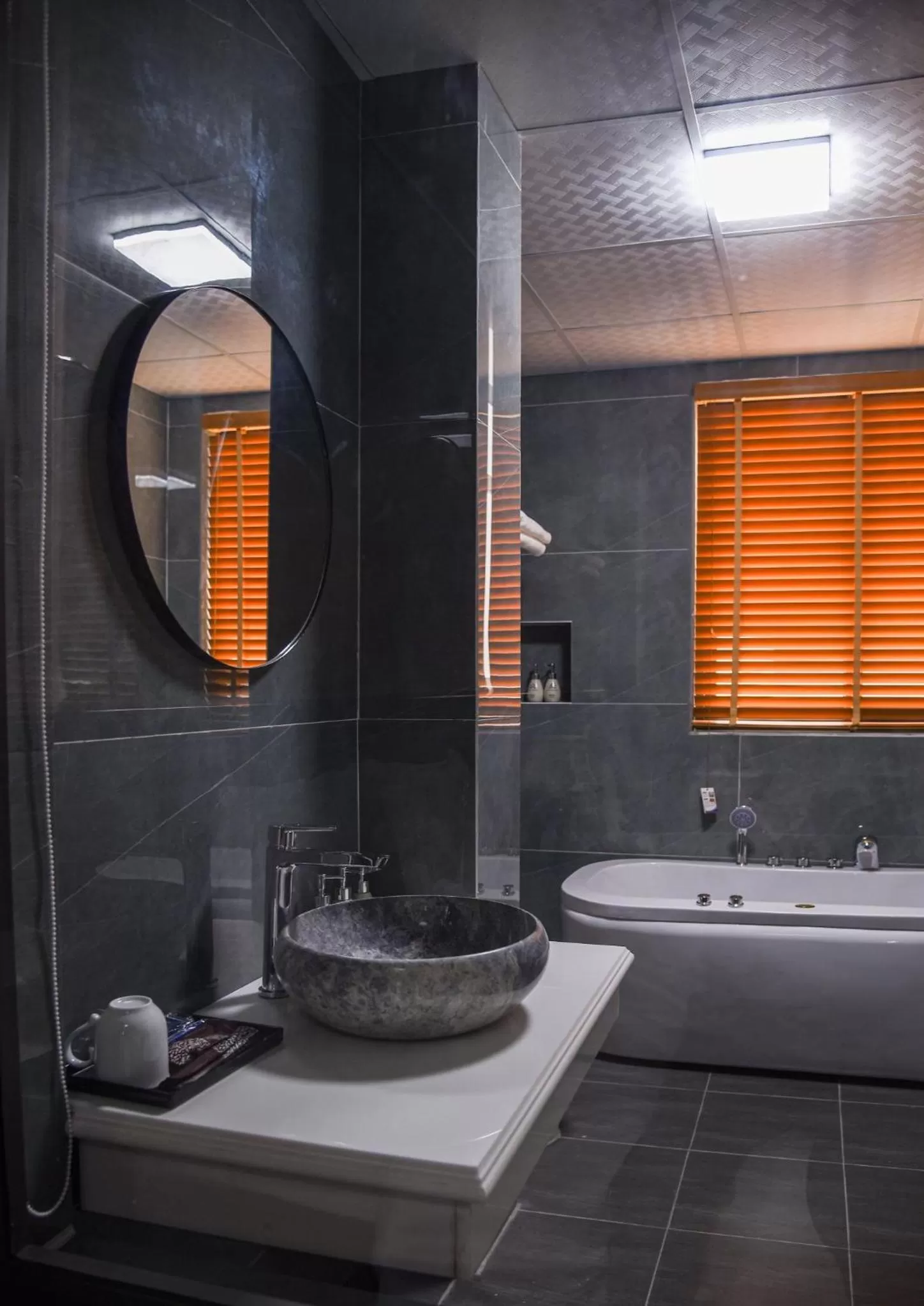 Shower in Lotus Hotel Ninh Bình