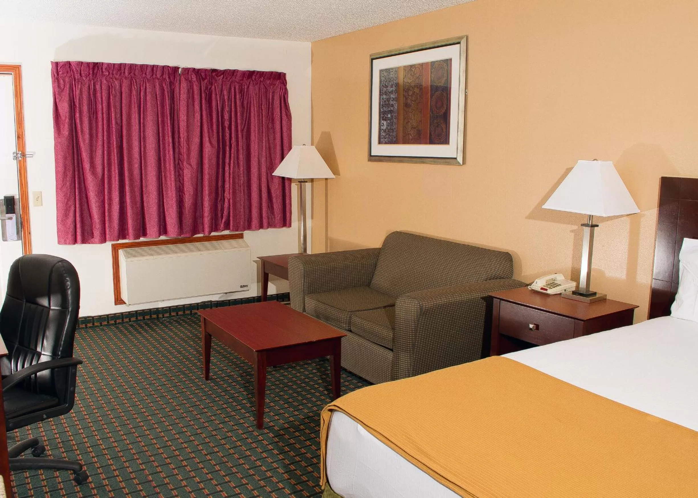 Bed in Budget Inn & Suites Guymon