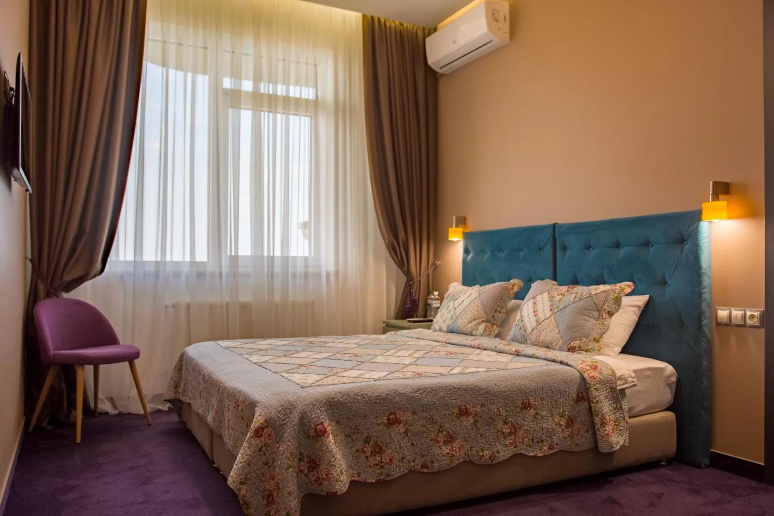 Photo of the whole room, Bed in Horizon Hotel