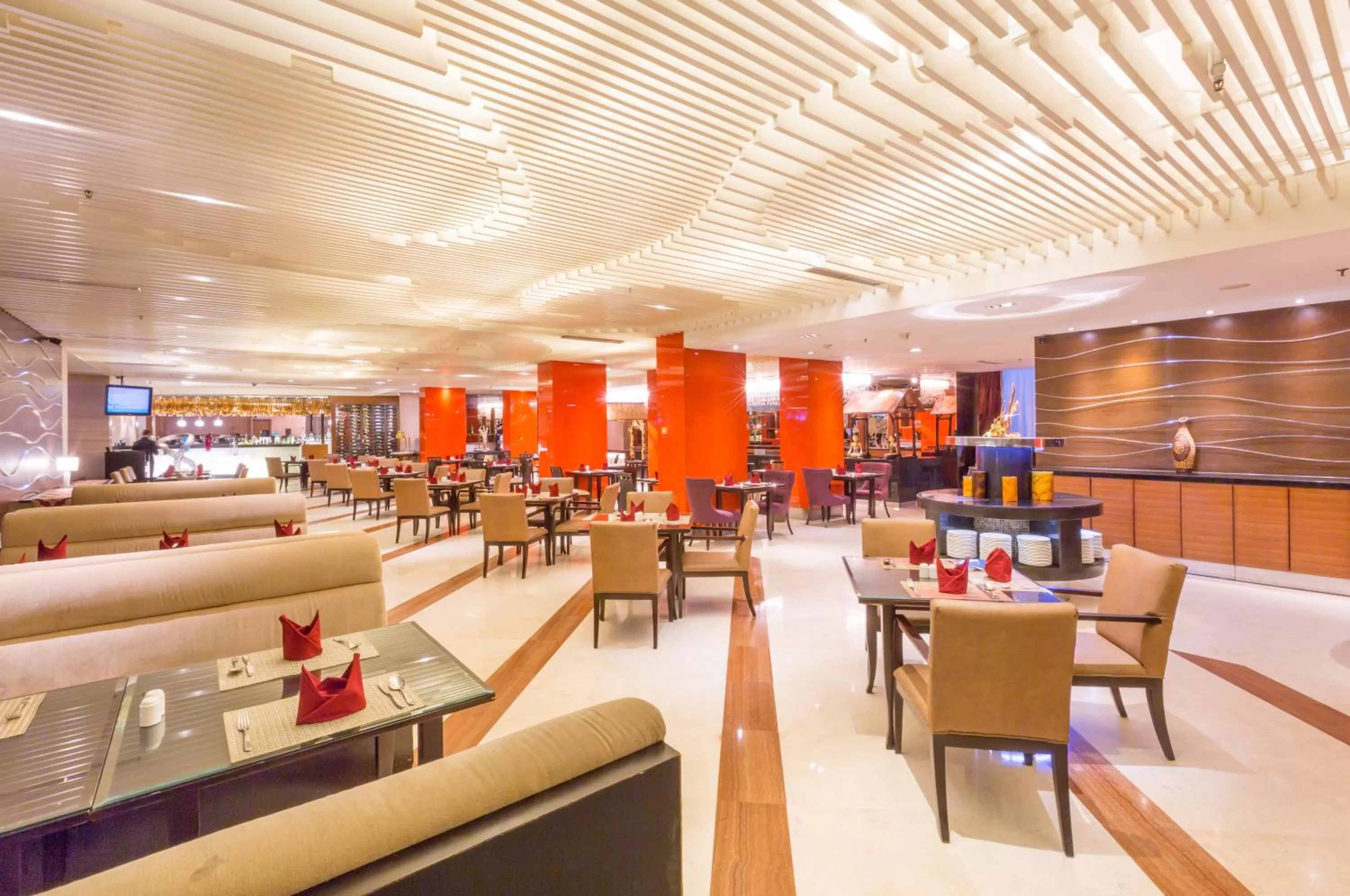 Restaurant/places to eat in Wyndham Surabaya