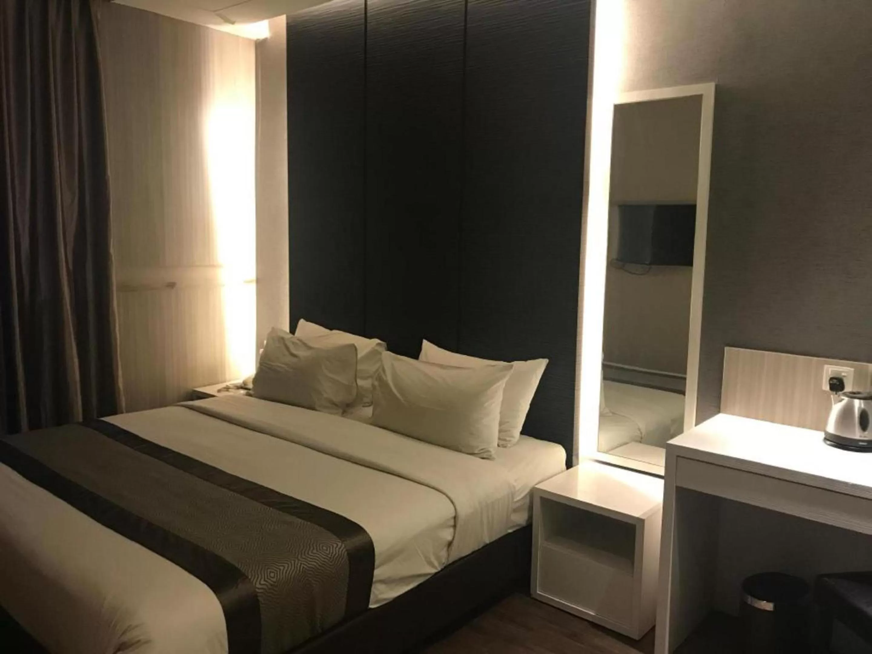 Bed in Hotel Austin Paradise - Taman Pulai Utama