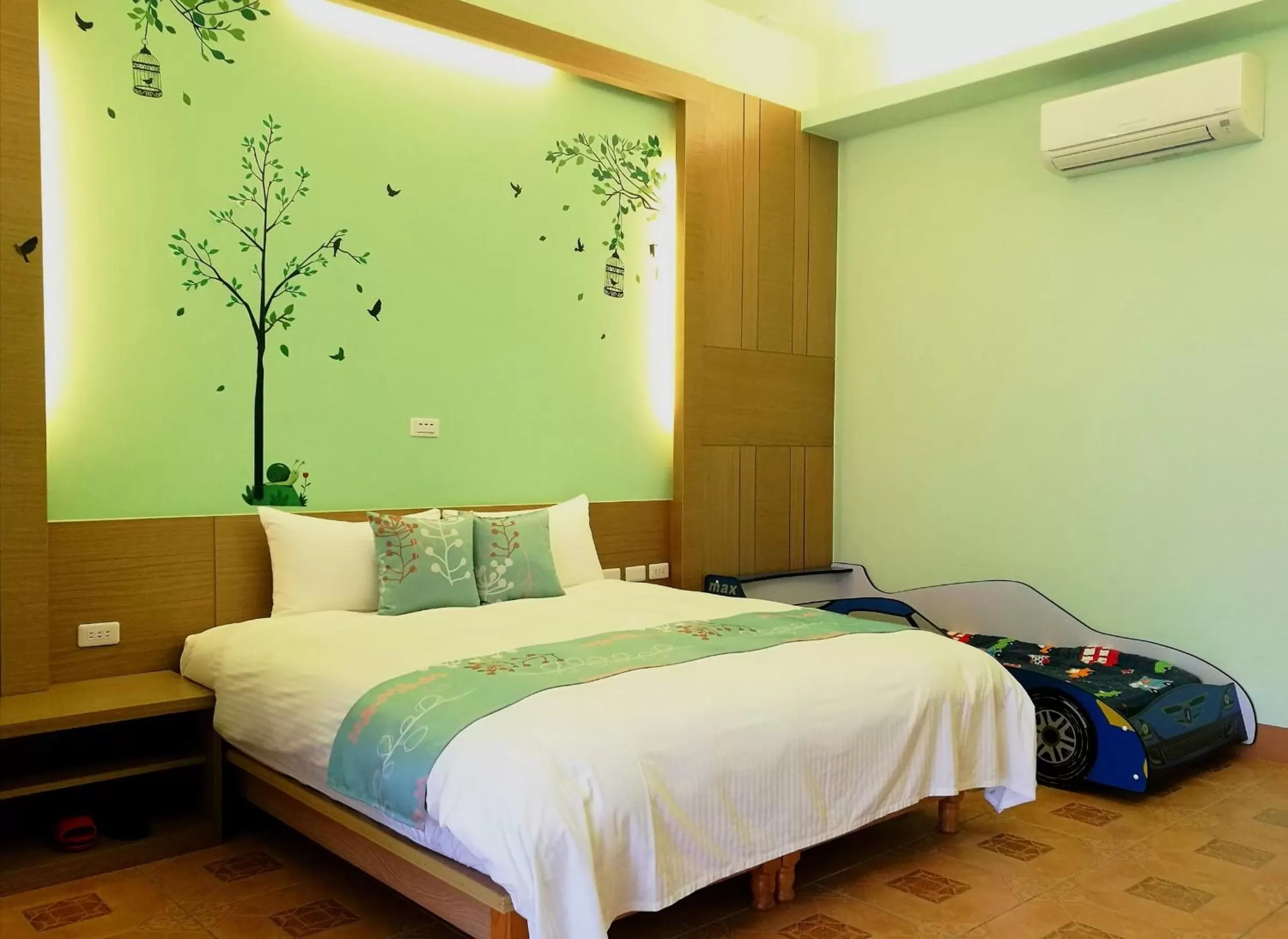 Bed in Love Ocean & Happy Bay HomeStay