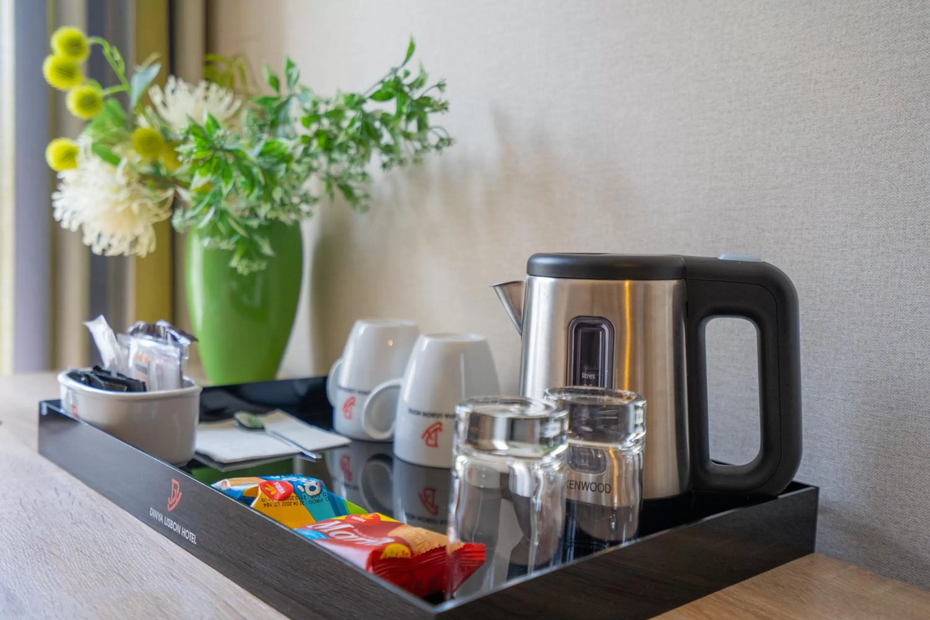 Coffee/tea facilities in Dinya Lisbon Hotel