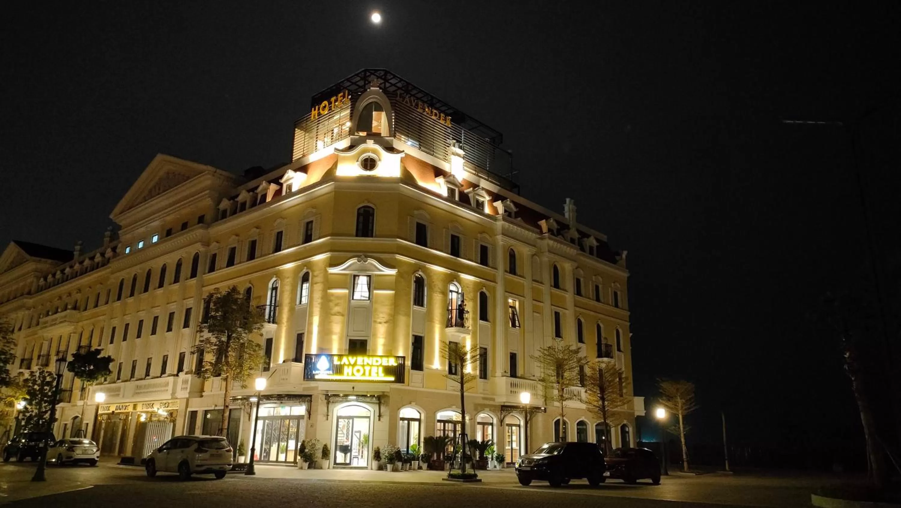 Property building in Halong Lavender Hotel