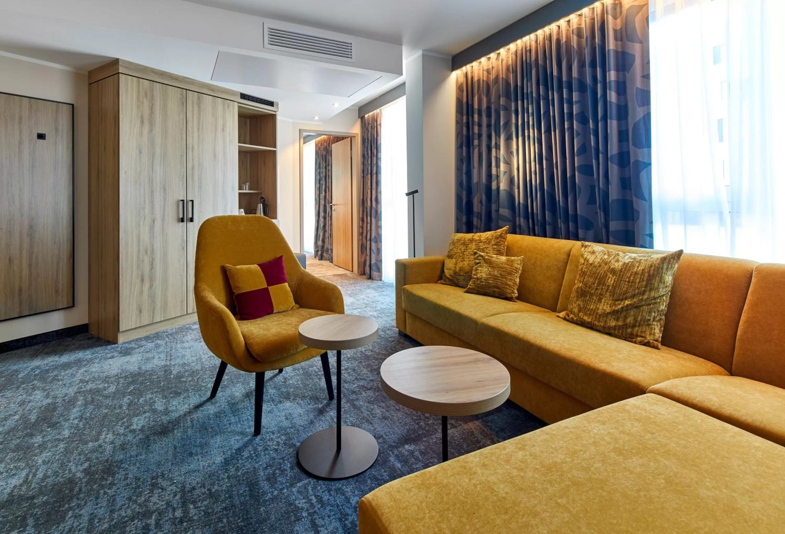 Living room in Holiday Inn - Hamburg - HafenCity by IHG