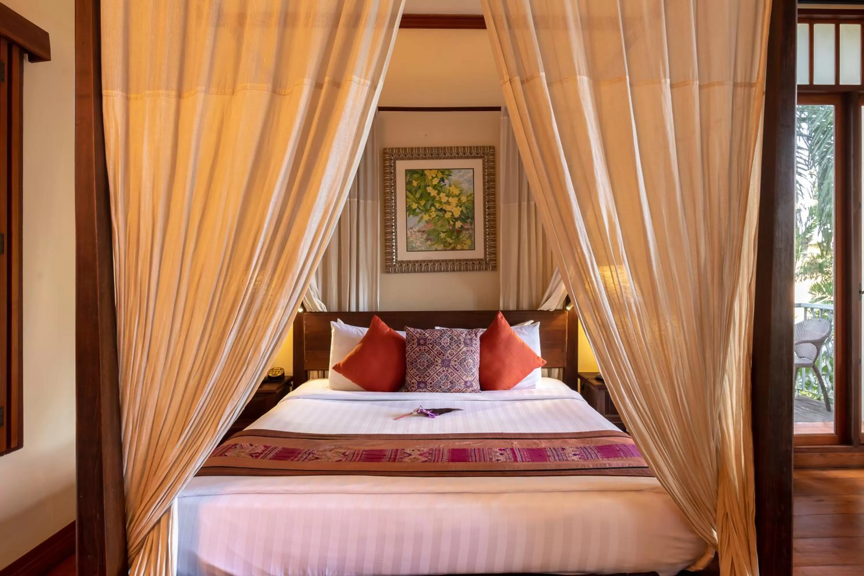 Bed in Ariyasom Villa