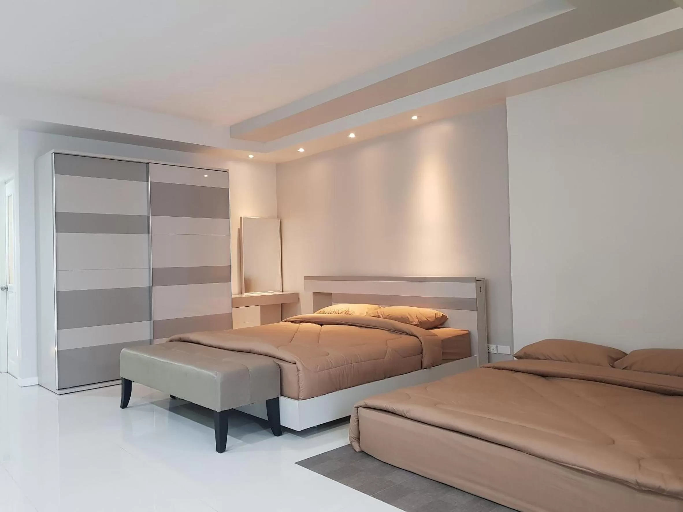 Bed in The Sriracha Residence