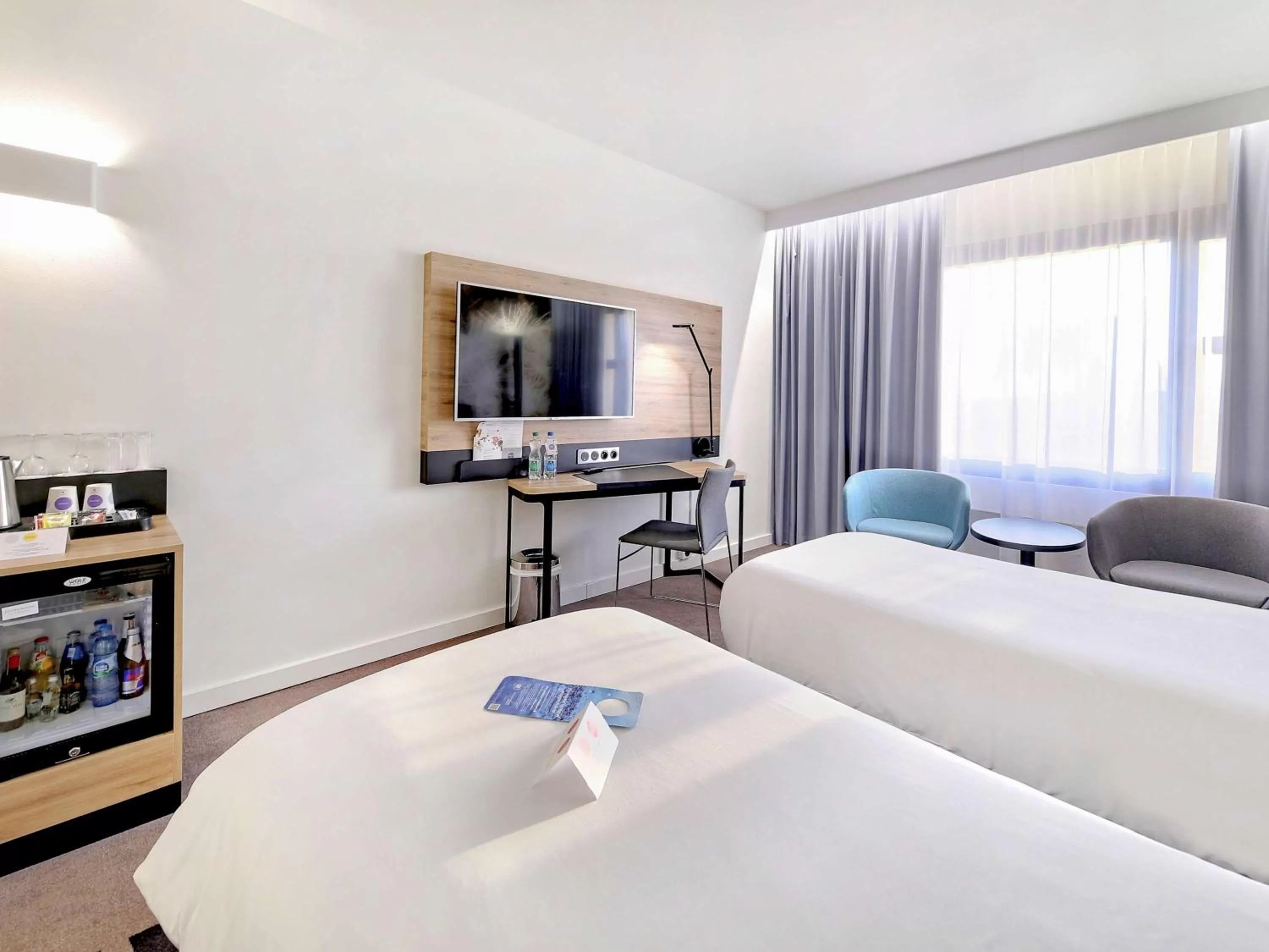 Photo of the whole room, Bed in Novotel Katowice Centrum