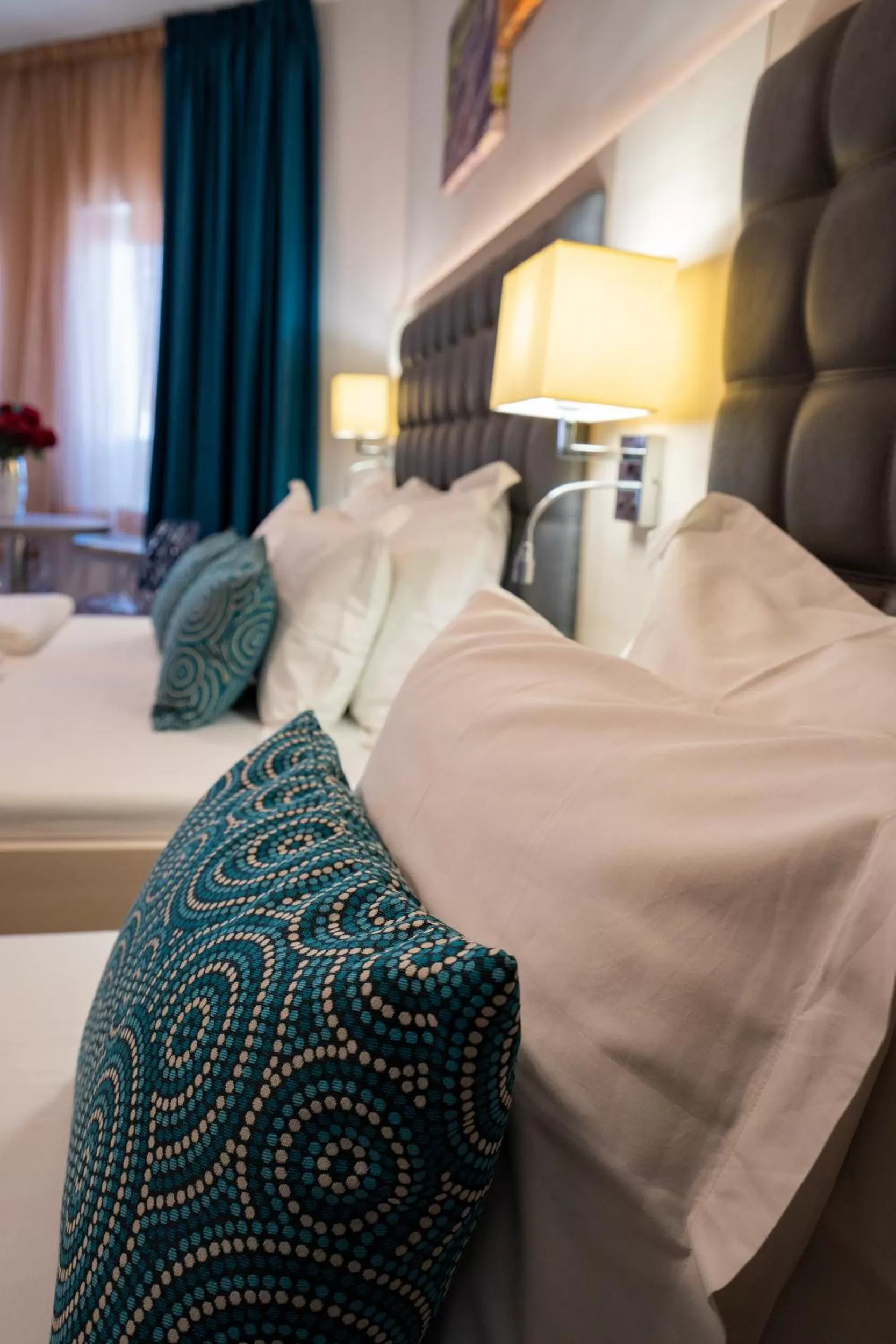 Photo of the whole room, Bed in Bed&Breakfast Novalis