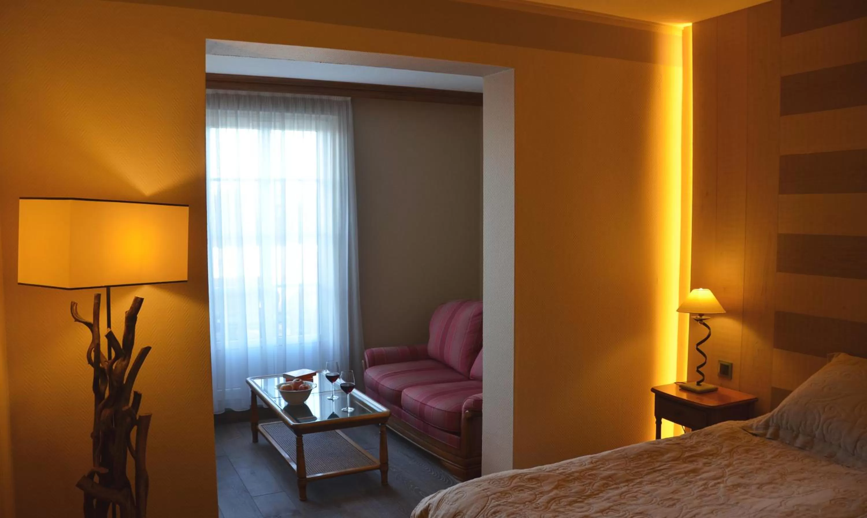 Photo of the whole room, Bed in Résidence des Châteaux