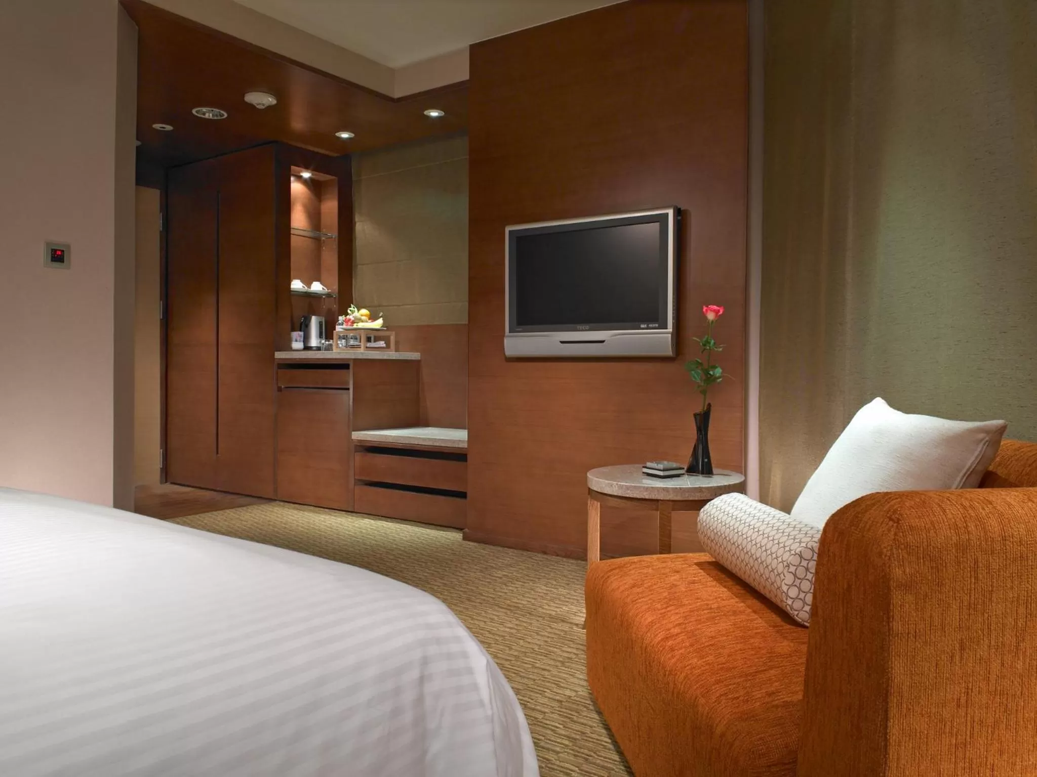TV and multimedia, Bed in Classic City Resort