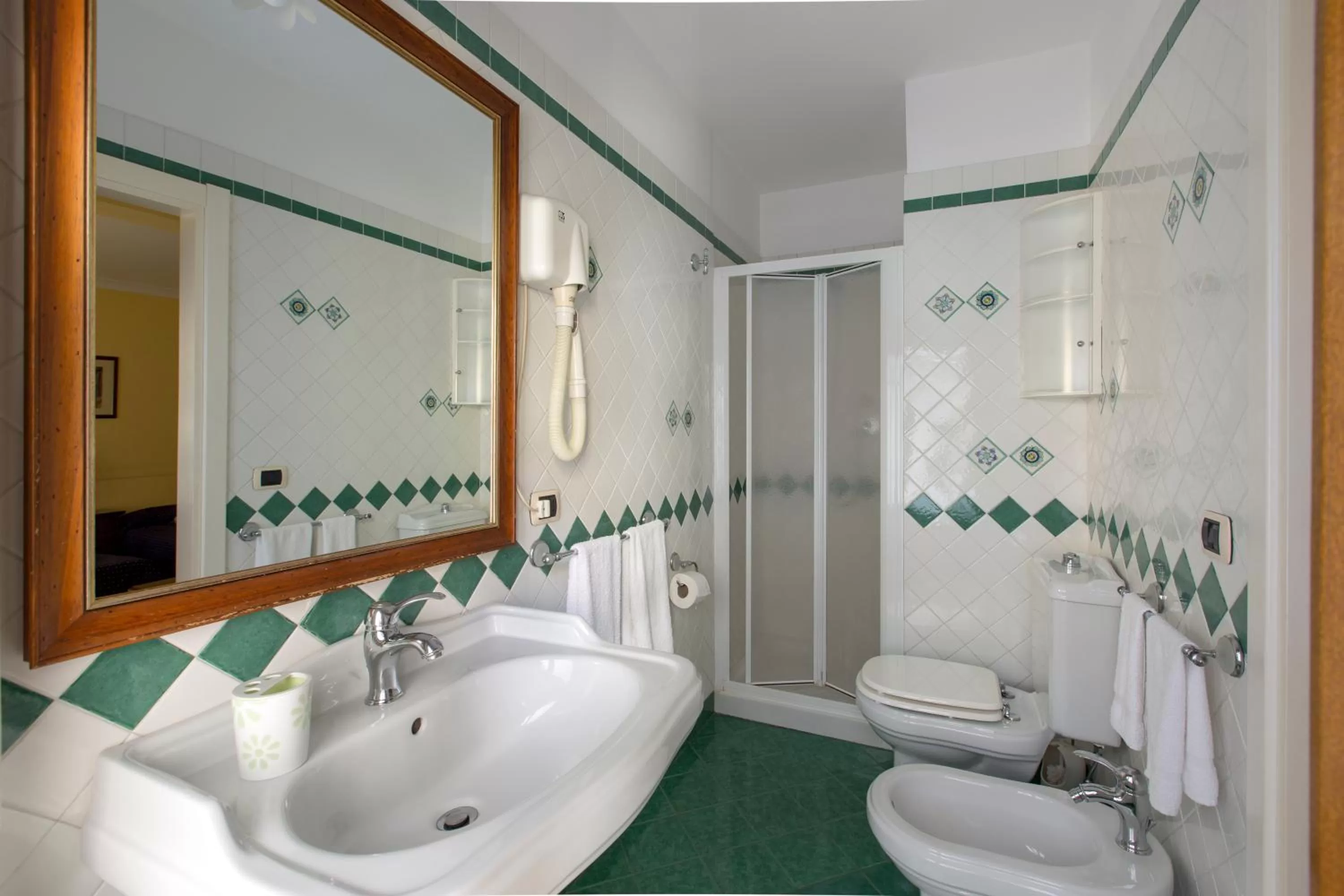 Shower in B&B Armonia