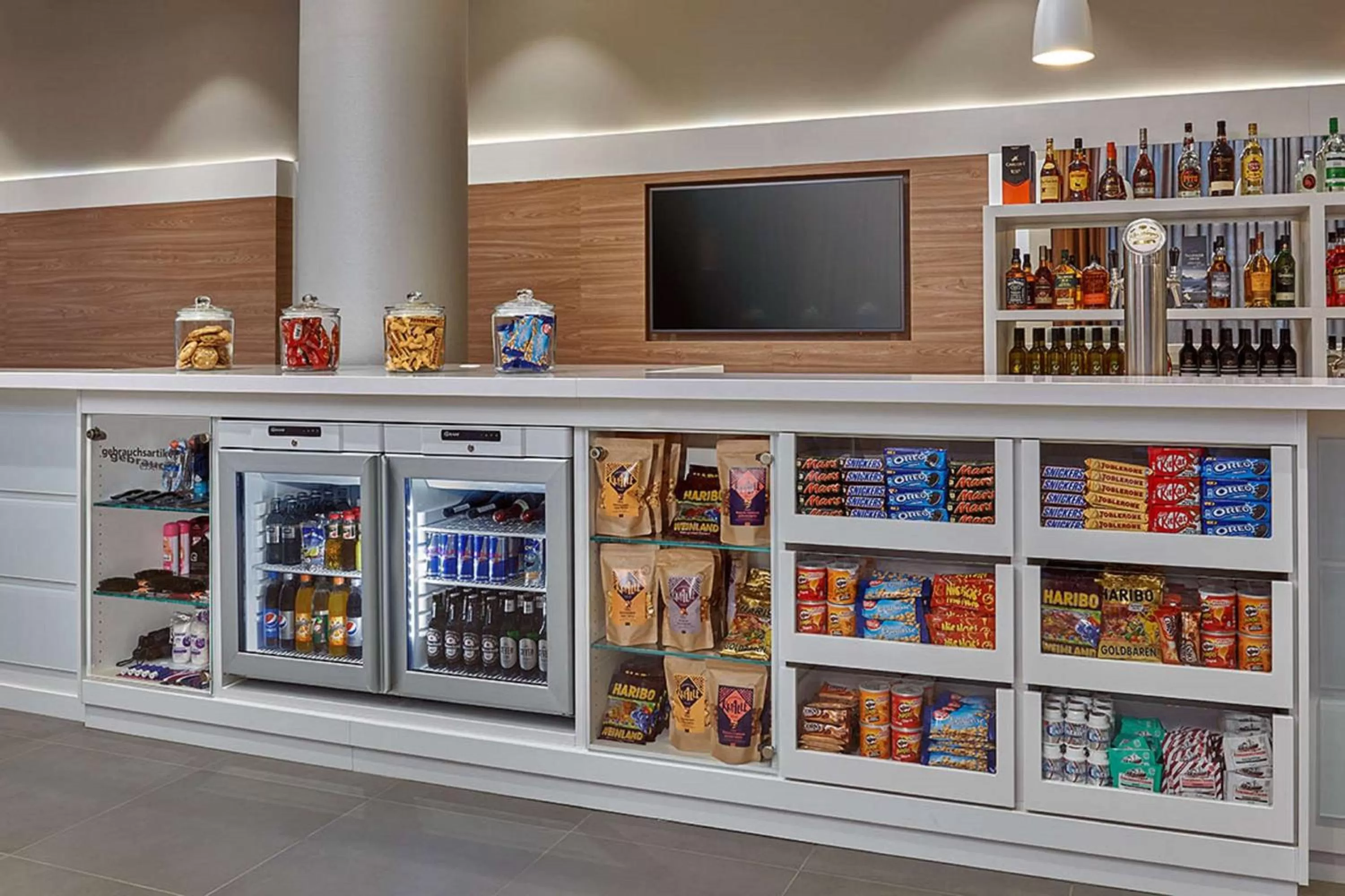 Restaurant/places to eat in Hampton by Hilton Berlin City Centre Alexanderplatz