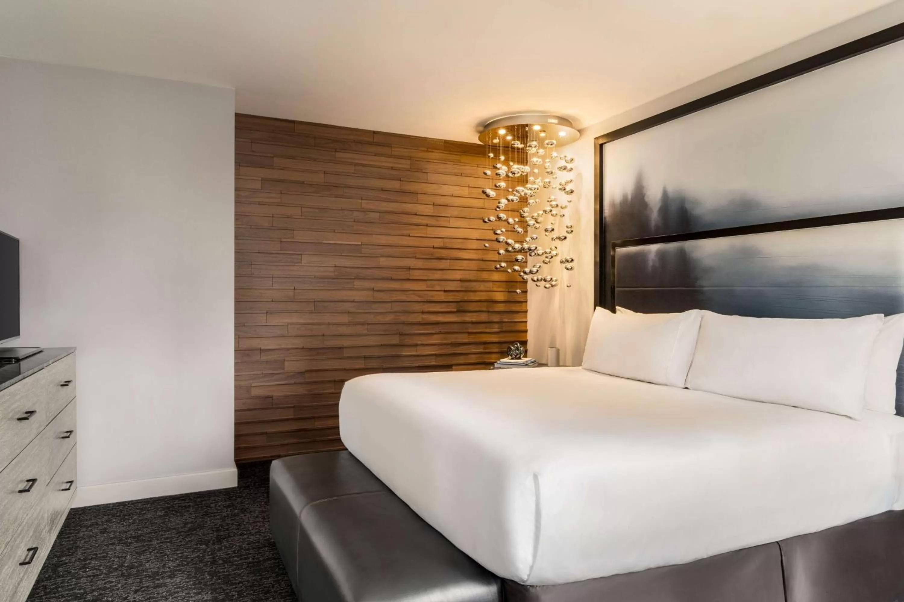 Bed in Hilton Motif Seattle