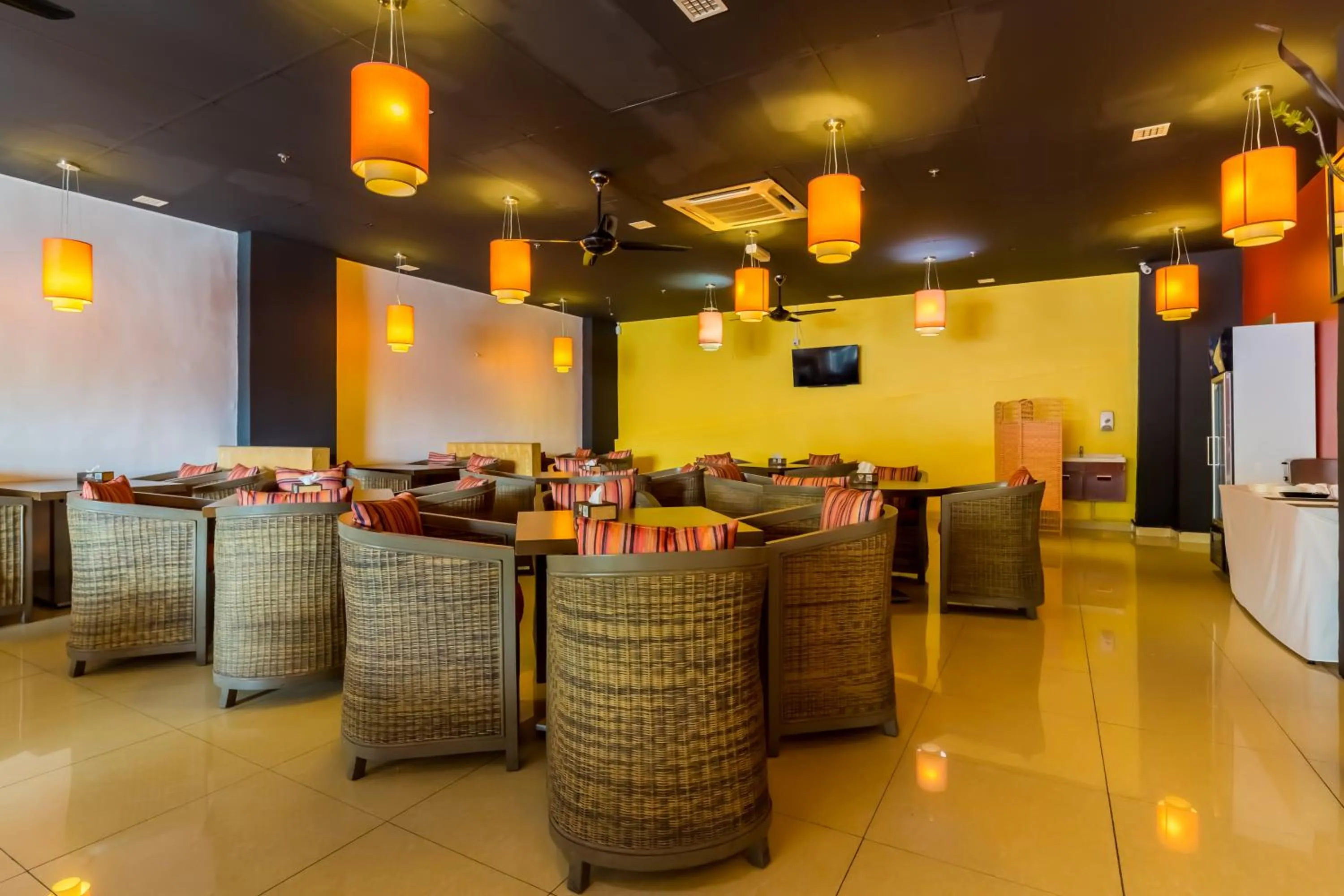 Restaurant/places to eat in Dolphin Hotel, Chow Kit Kuala Lumpur