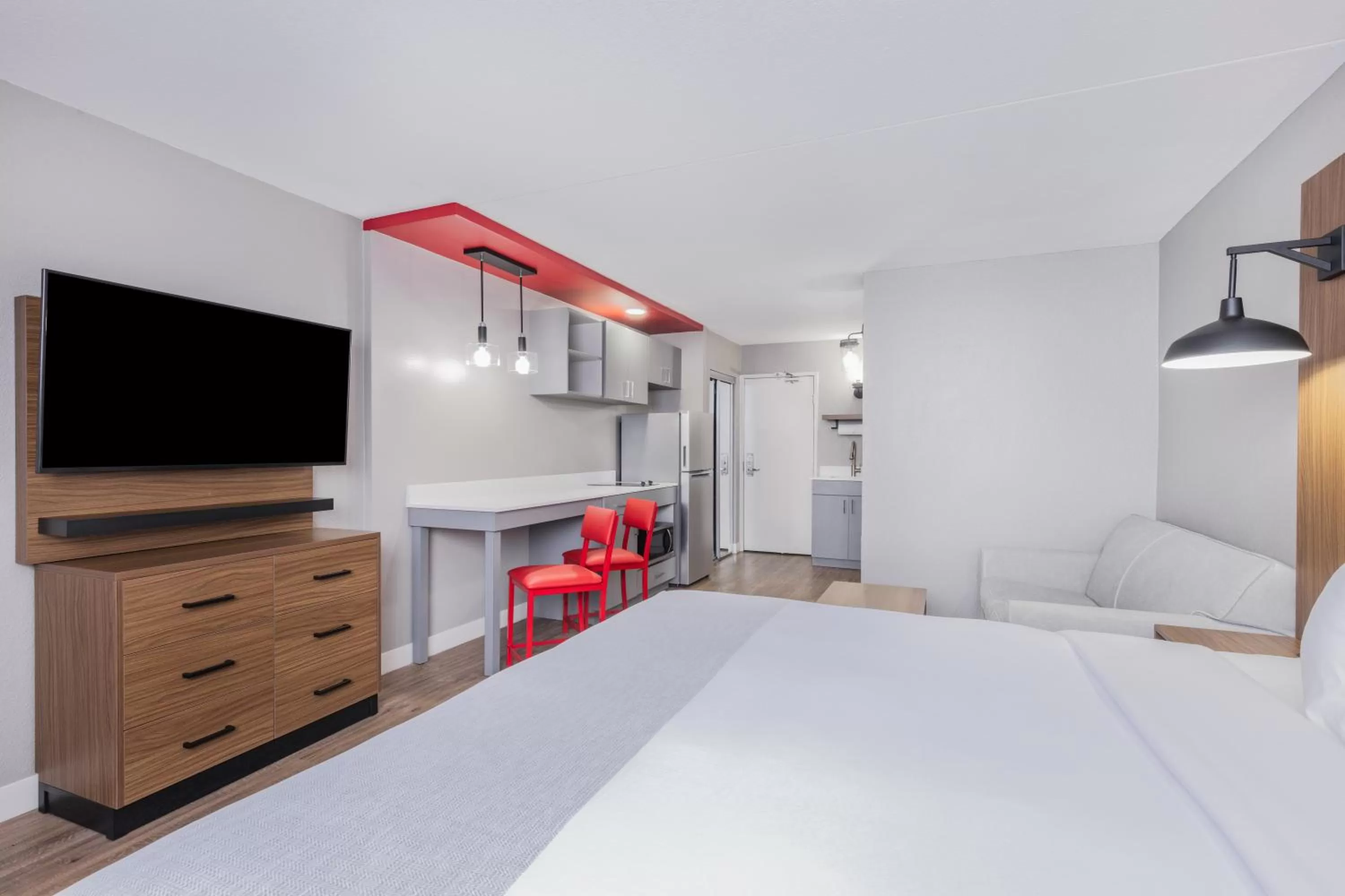 Photo of the whole room, Bed in Hawthorn Extended Stay by Wyndham Wichita Airport