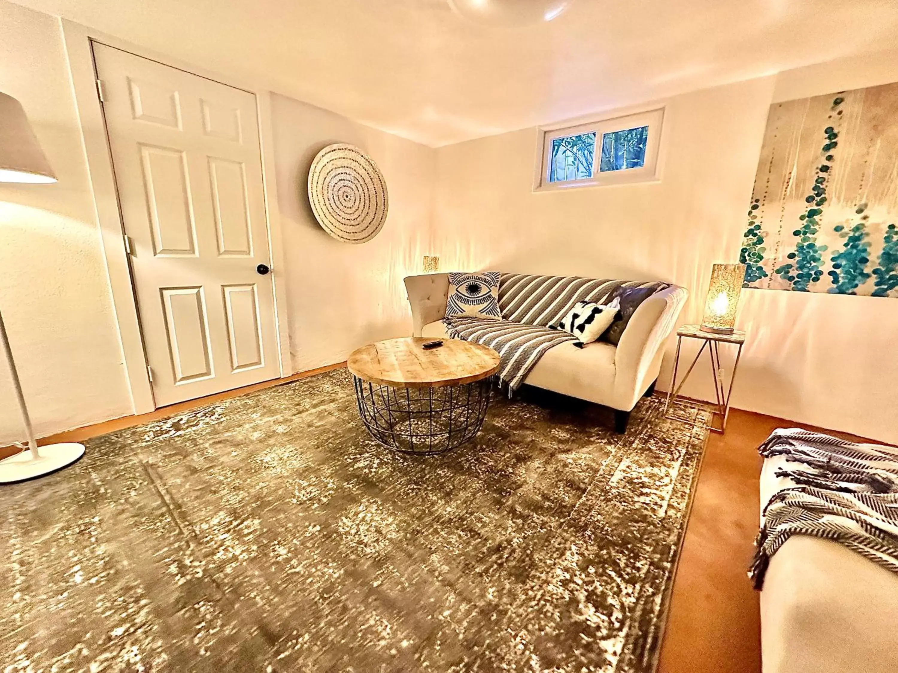 Three-Bedroom House in The Wesley Walla Walla Three-Bedroom House in The Wesley Walla Walla