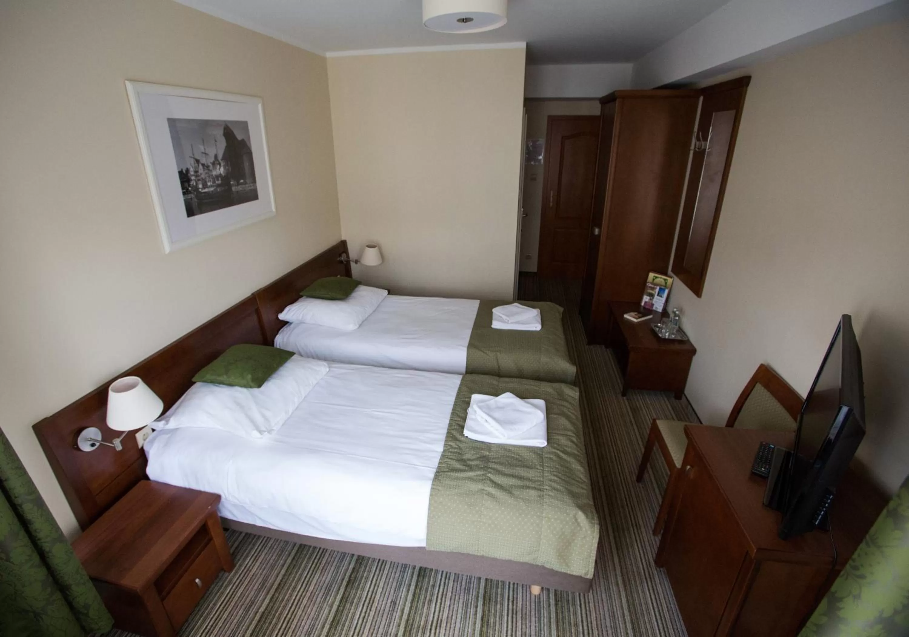 Bedroom, Bed in Villa Palladium