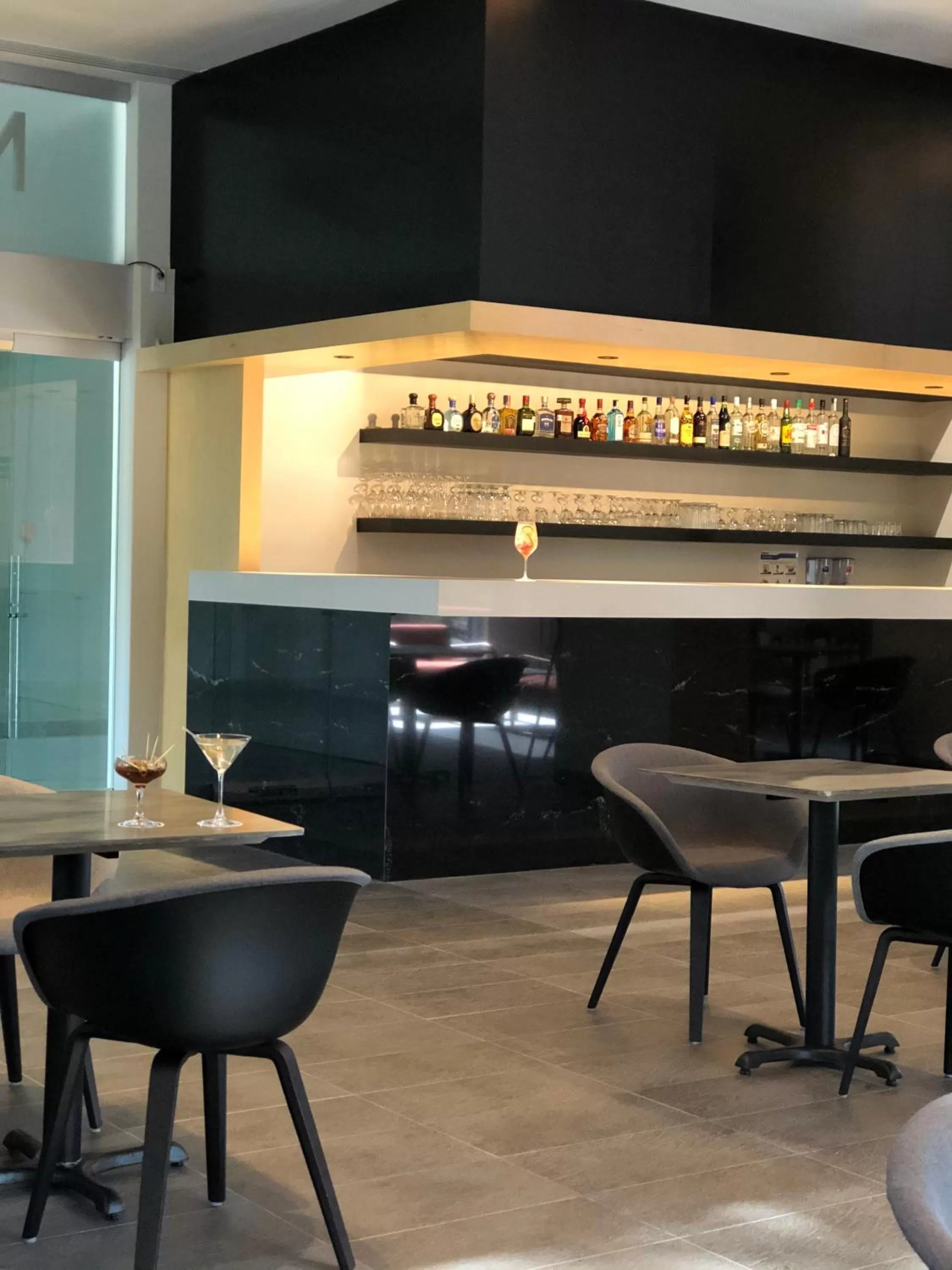 Lounge or bar in Galeria Plaza San Jeronimo