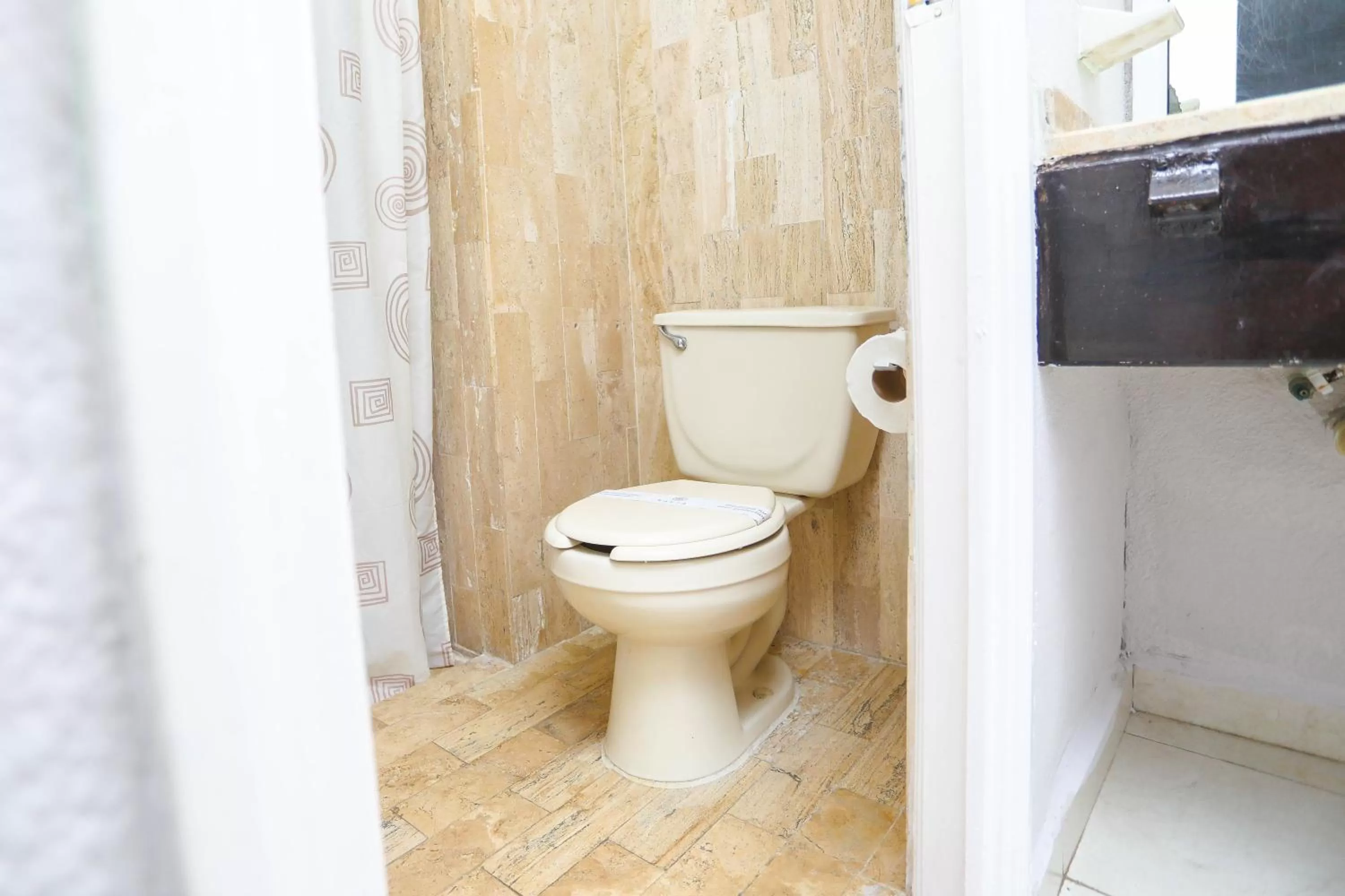 Bathroom in Hotel Caribe Internacional Cancun