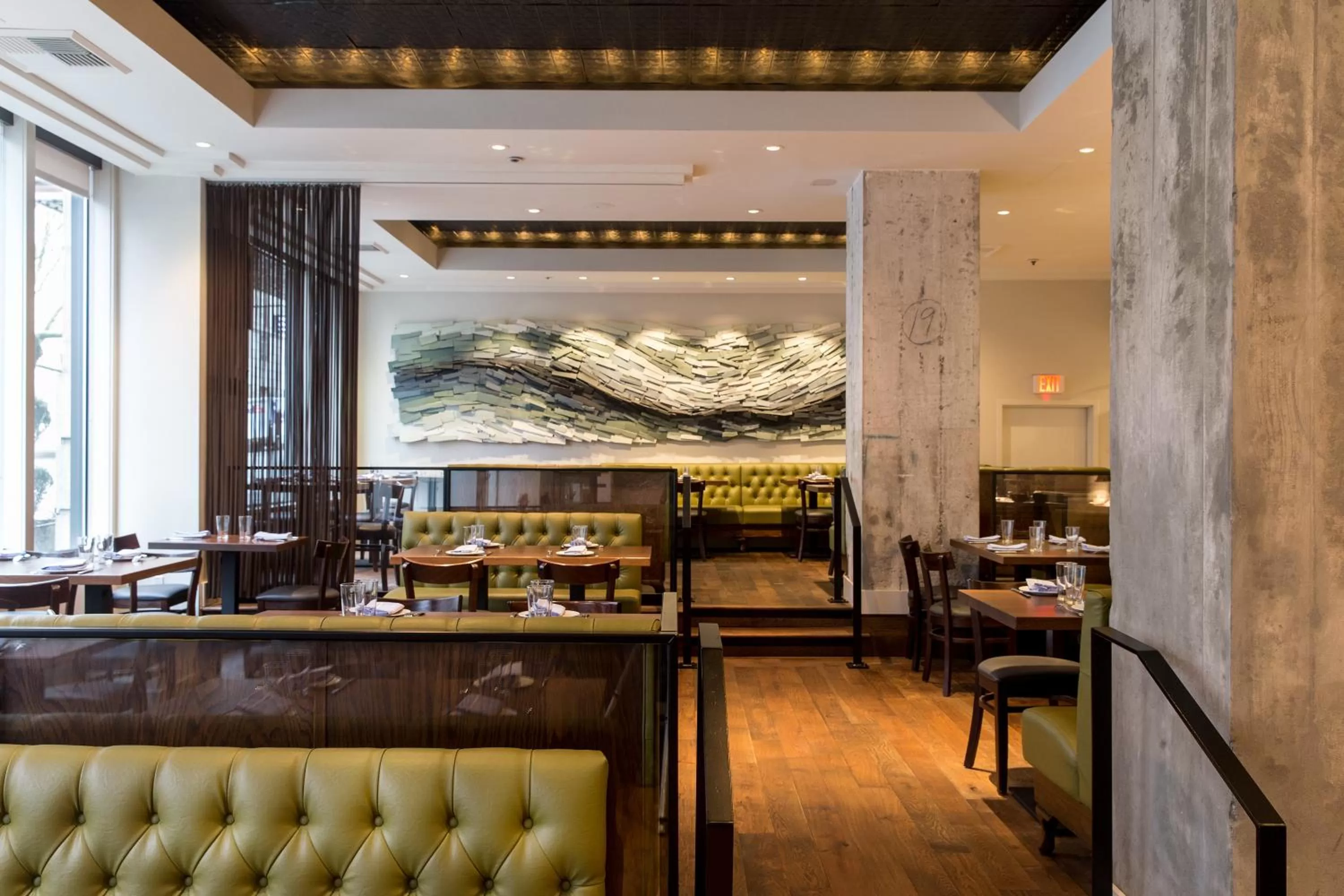 Restaurant/places to eat in Heathman Hotel