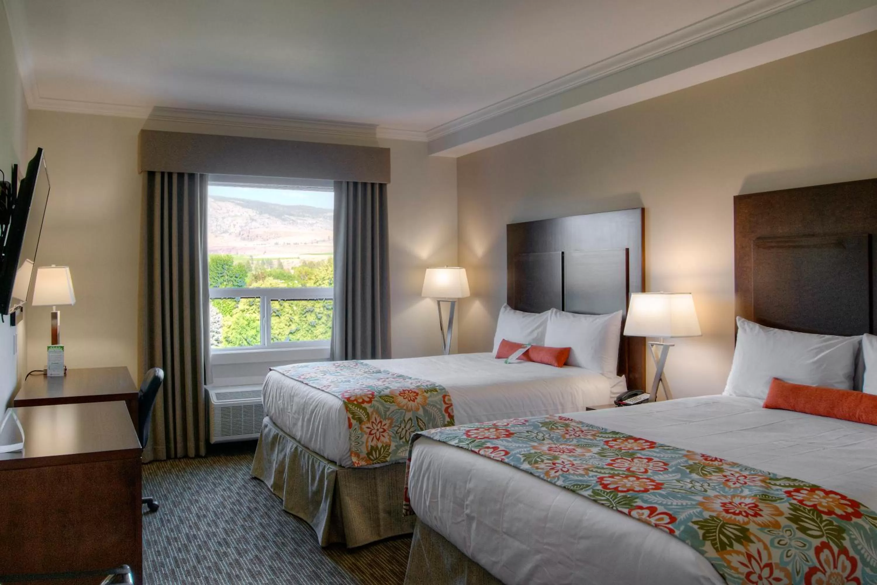 Bed in Coast Oliver Hotel