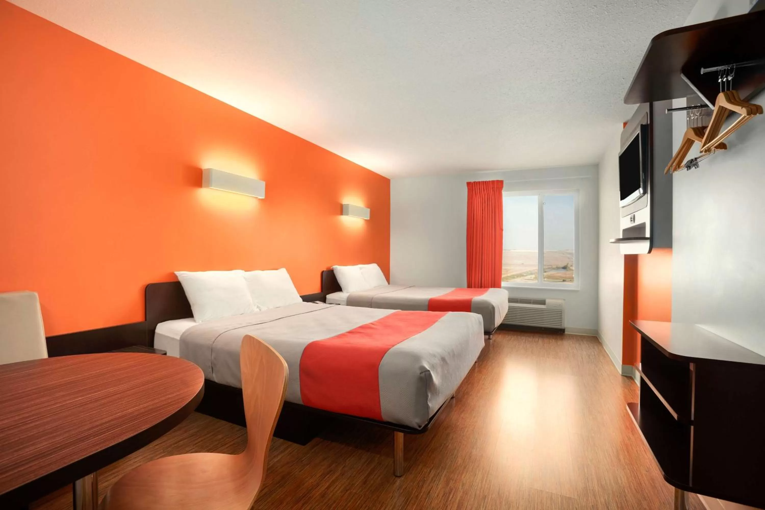 Deluxe Queen Suite - Non-Smoking in Motel 6-Swift Current, SK