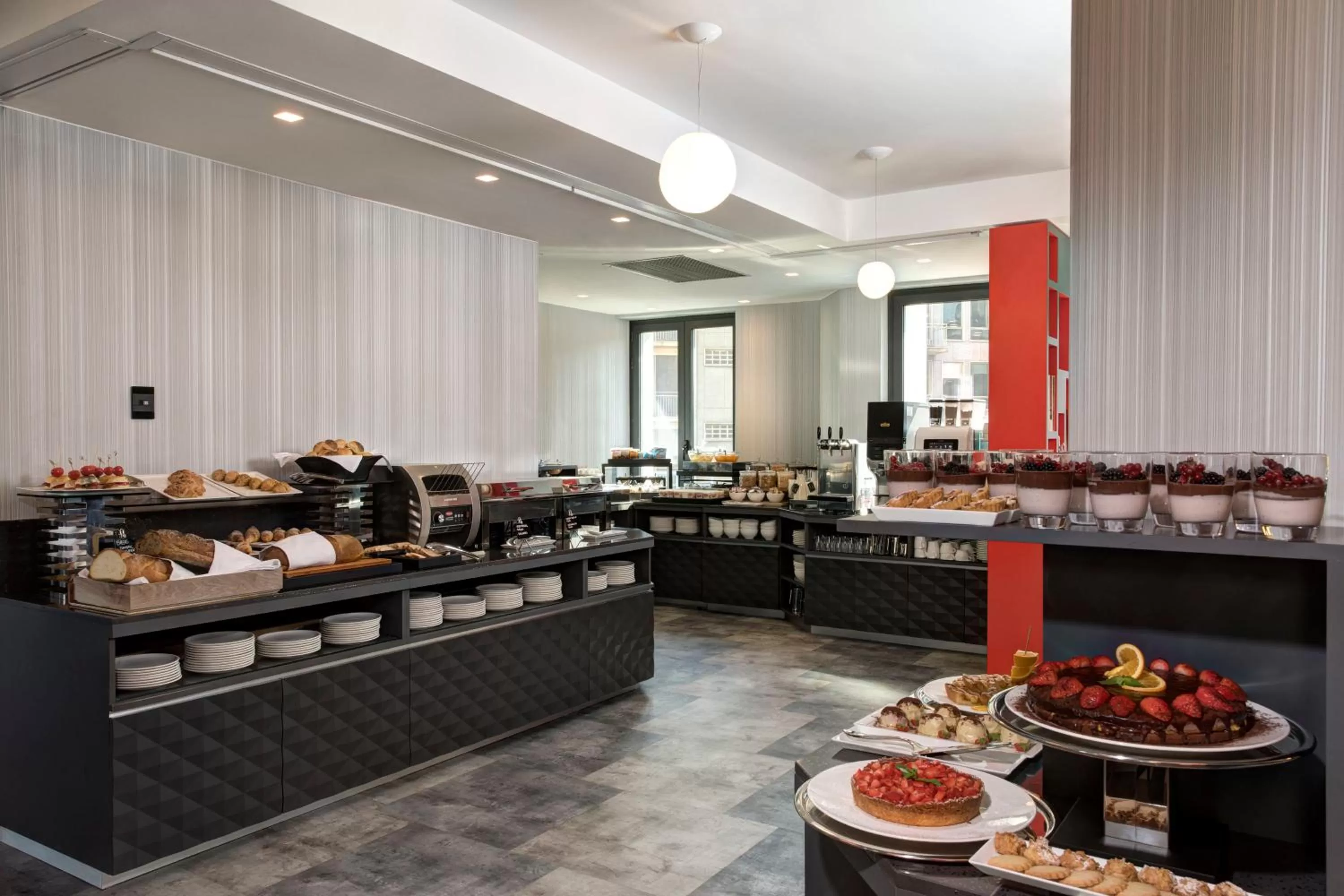 Buffet breakfast in iQ Hotel Milano