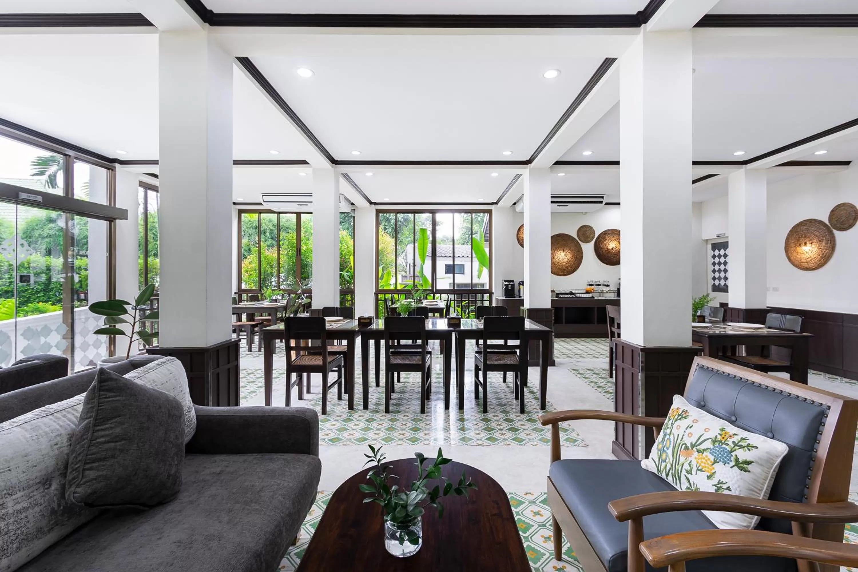 Dining area in Ratchapruek Lanna Boutique