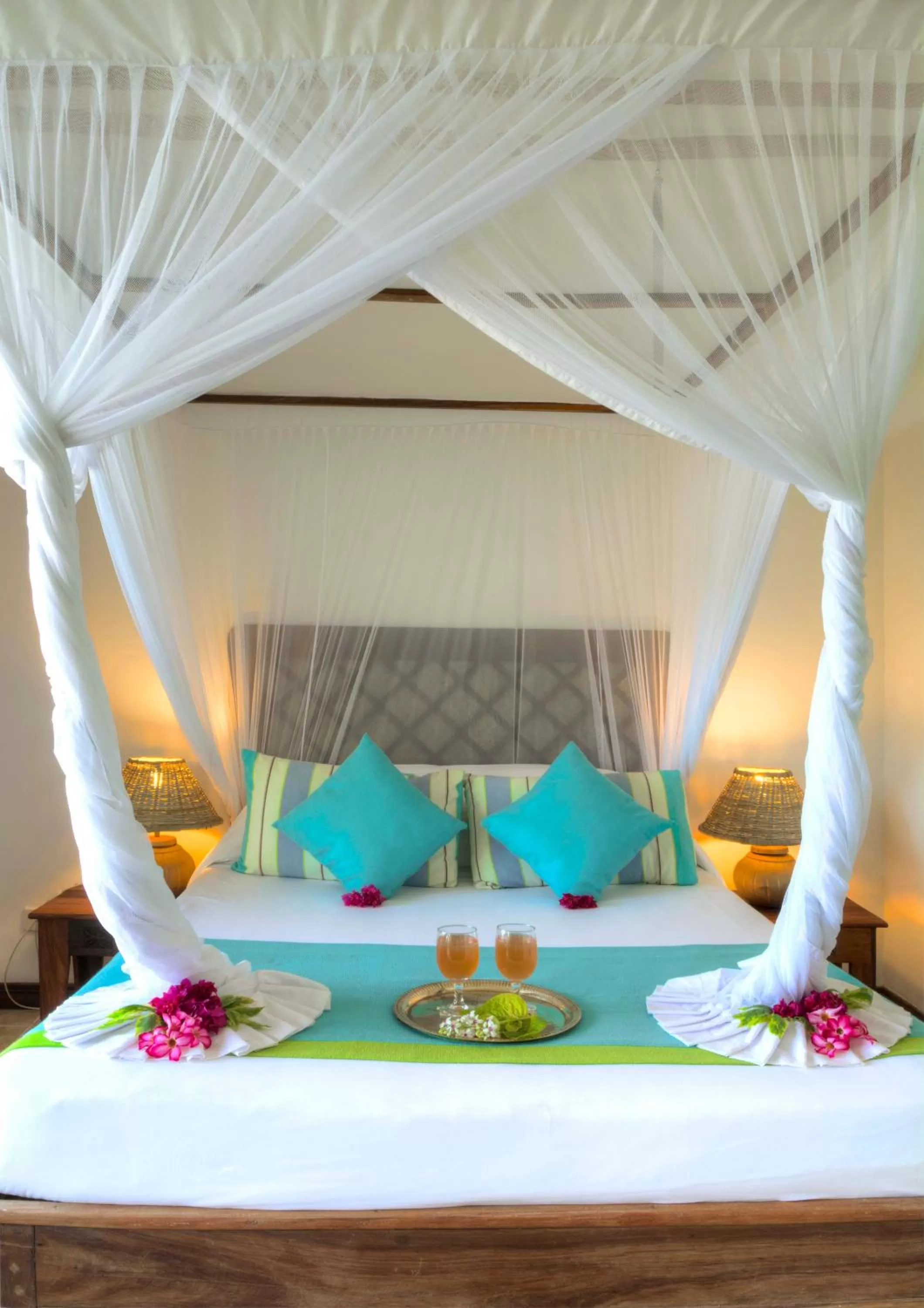 Bed in Sultan Sands Island Resort & Spa