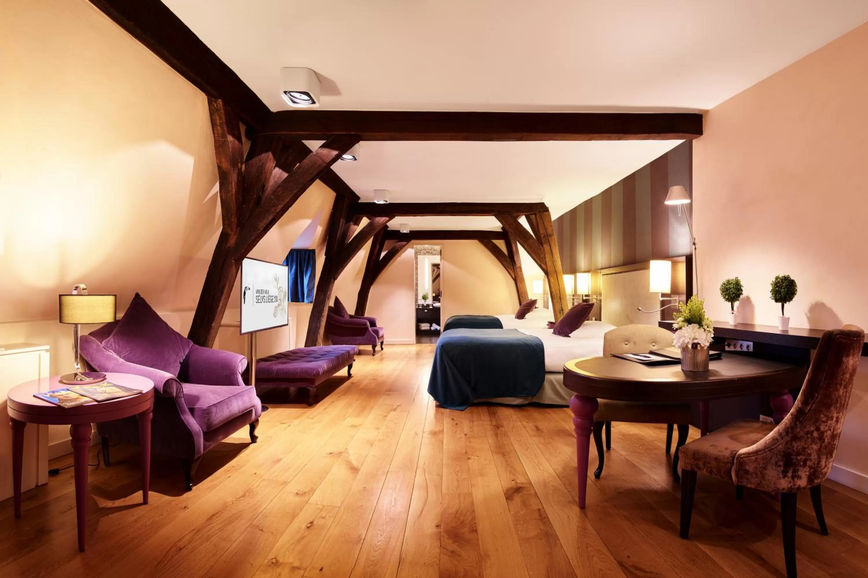 Bed in Van Der Valk Sélys Liège Hotel & Spa