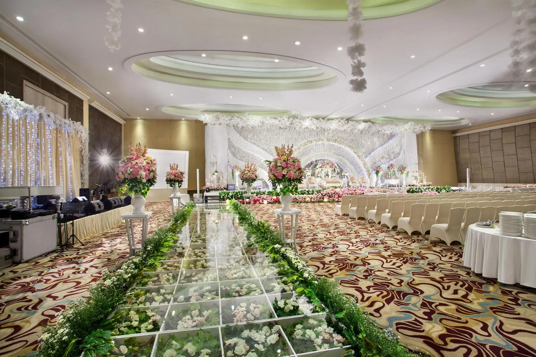 Banquet/Function facilities in HARRIS Hotel & Convention Festival Citylink Bandung