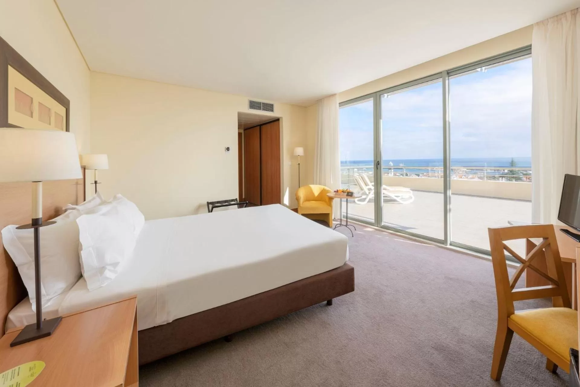 Bedroom, Bed in Sao Miguel Park Hotel