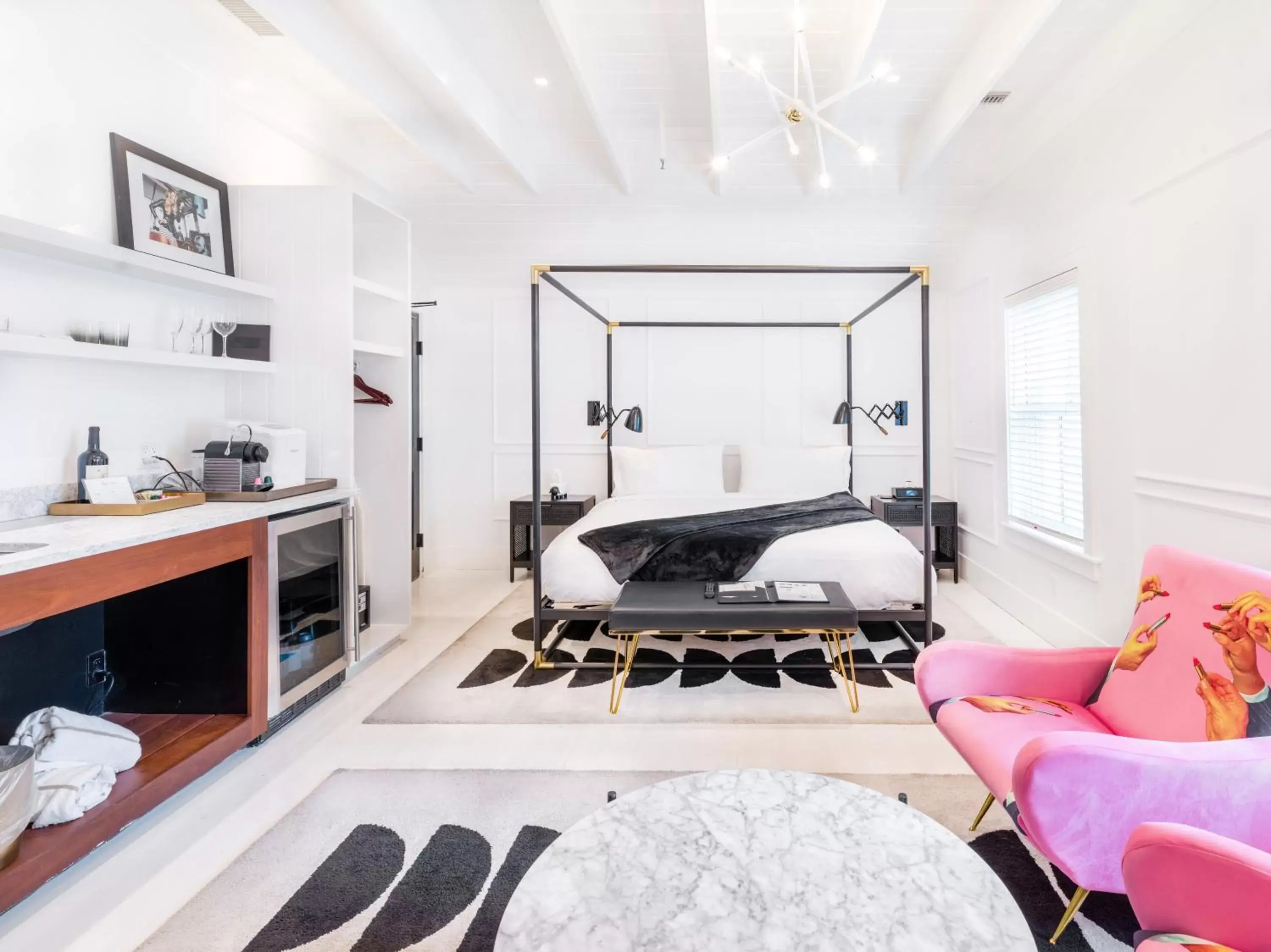 Deluxe King Suite in American Beech Hotel Deluxe King Suite in American Beech Hotel