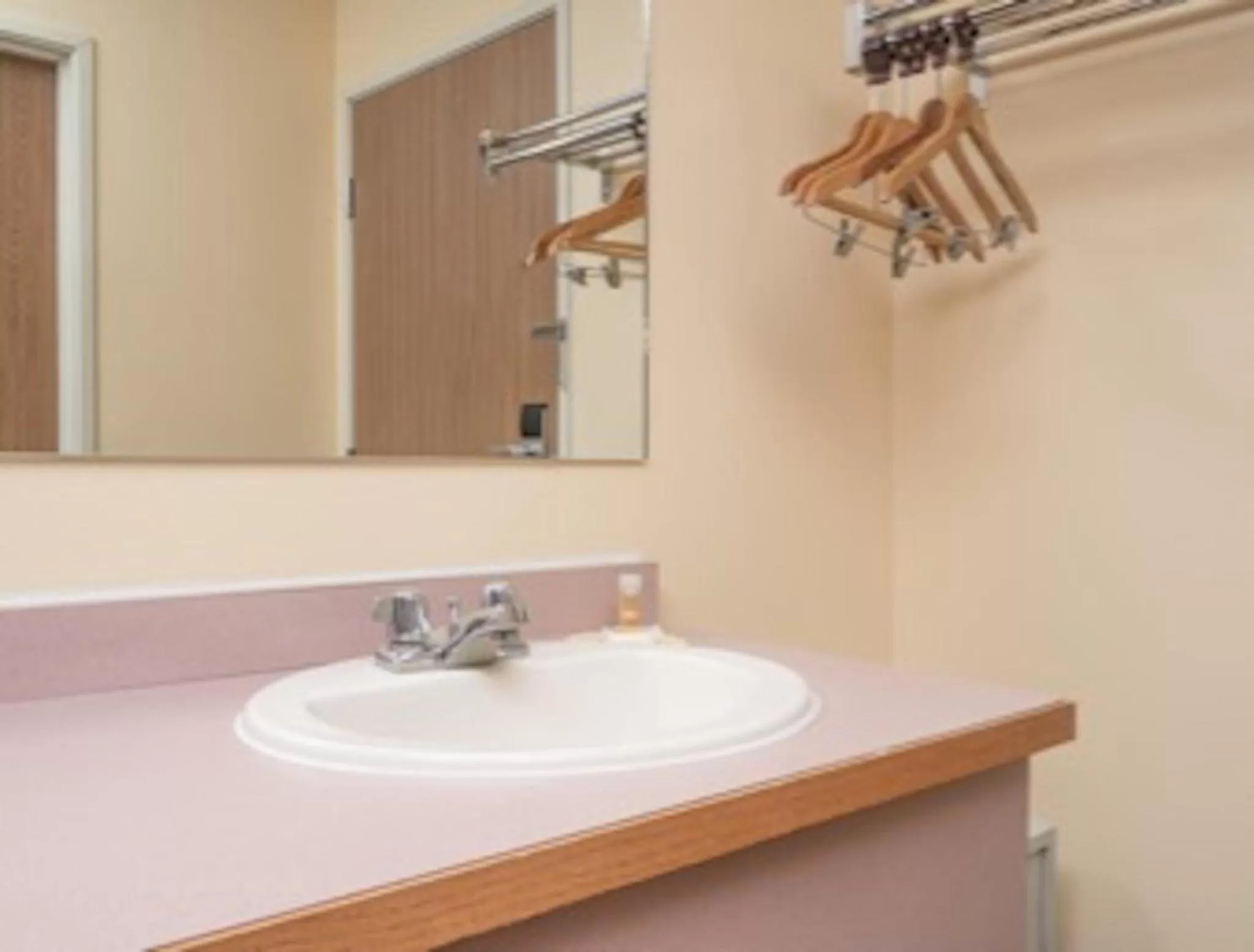 King Room- Non-Smoking in Days Inn by Wyndham West-Eau Claire