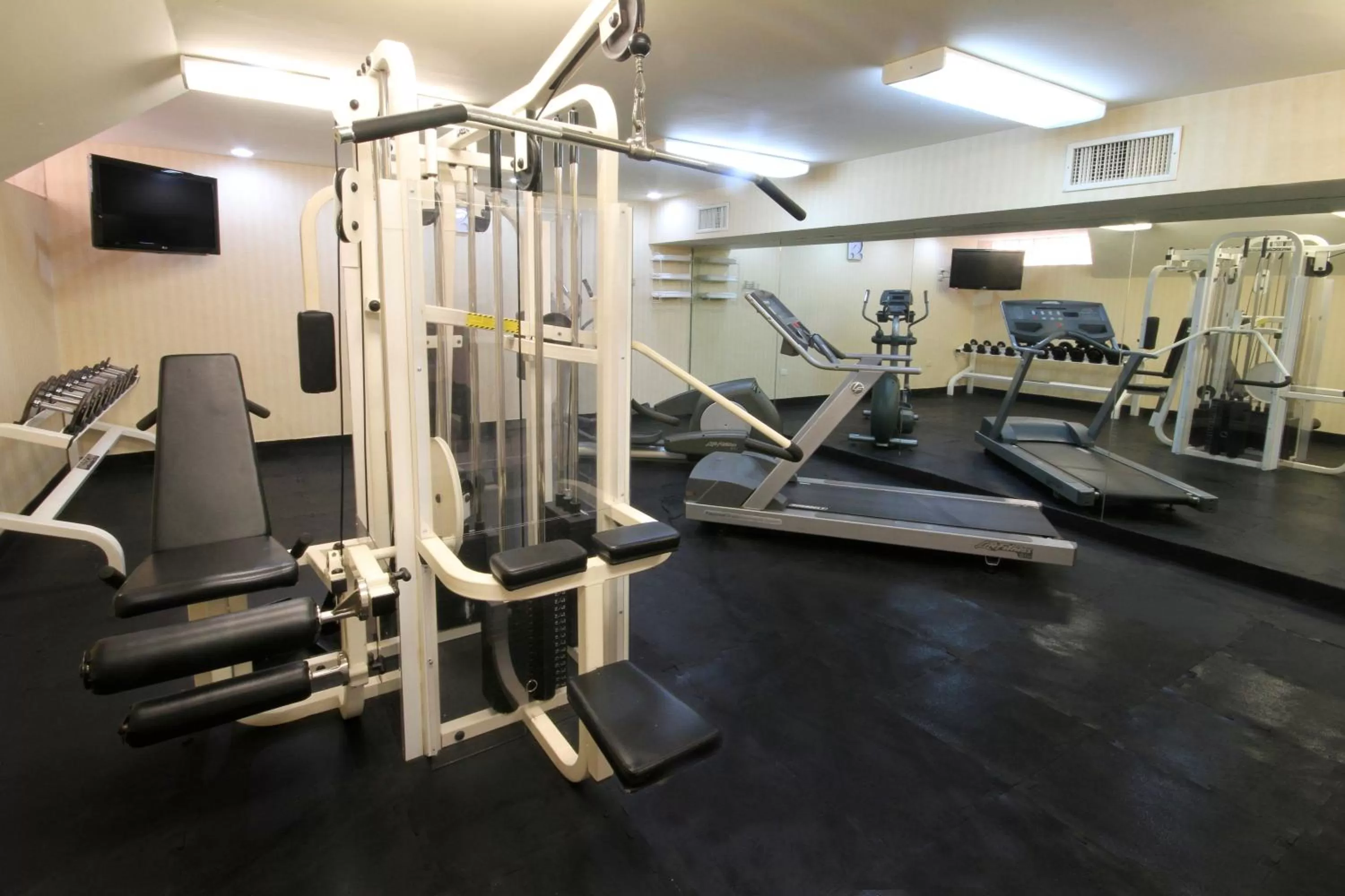 Fitness centre/facilities in Holiday Inn Monclova by IHG