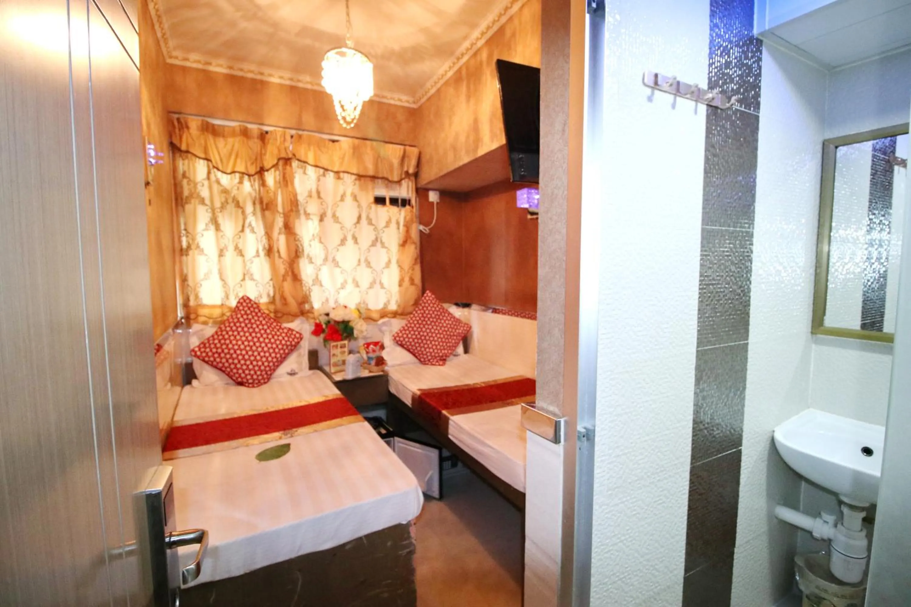 Bed in Toronto Holidays