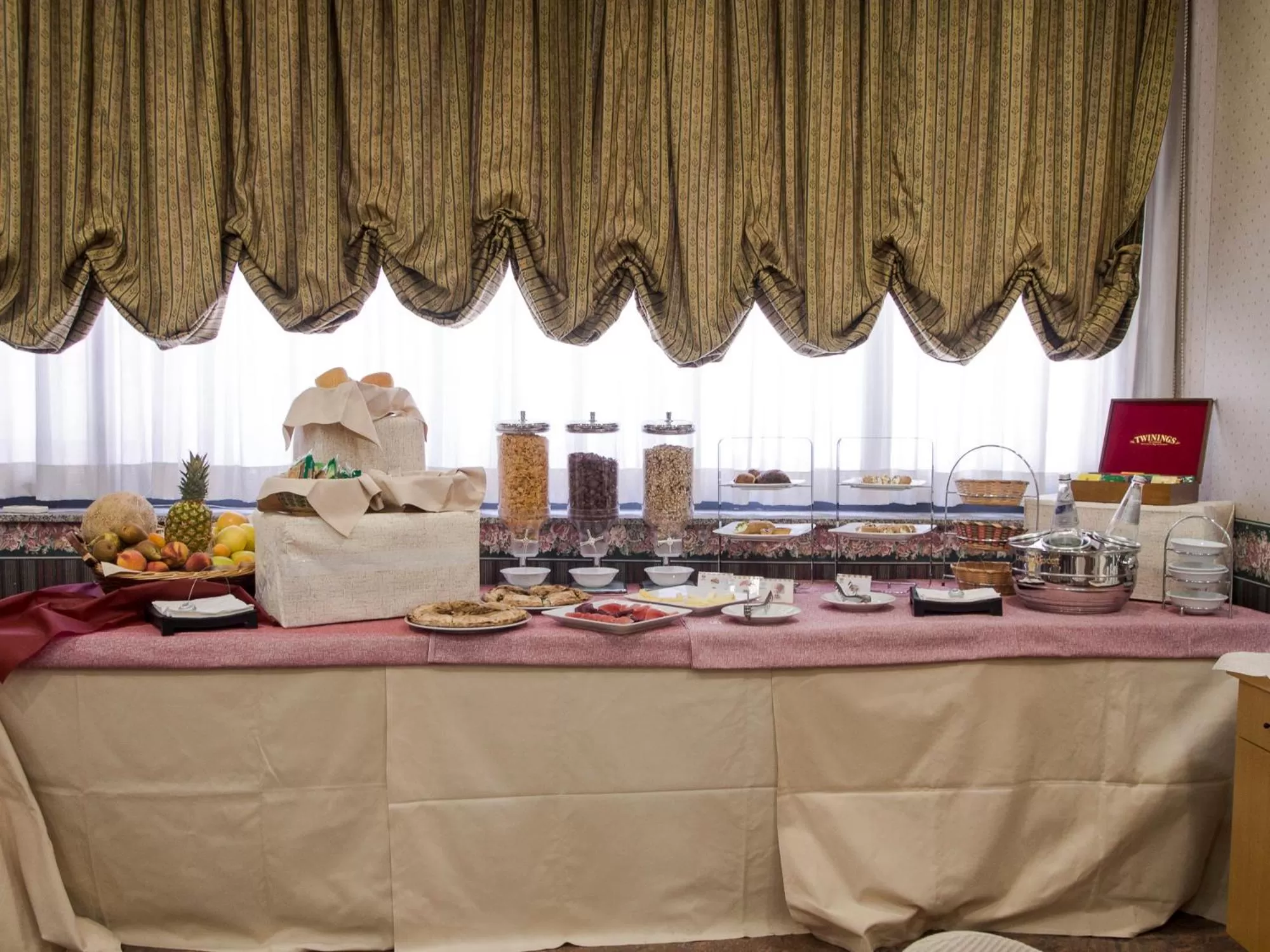 Breakfast in Hotel Kroma